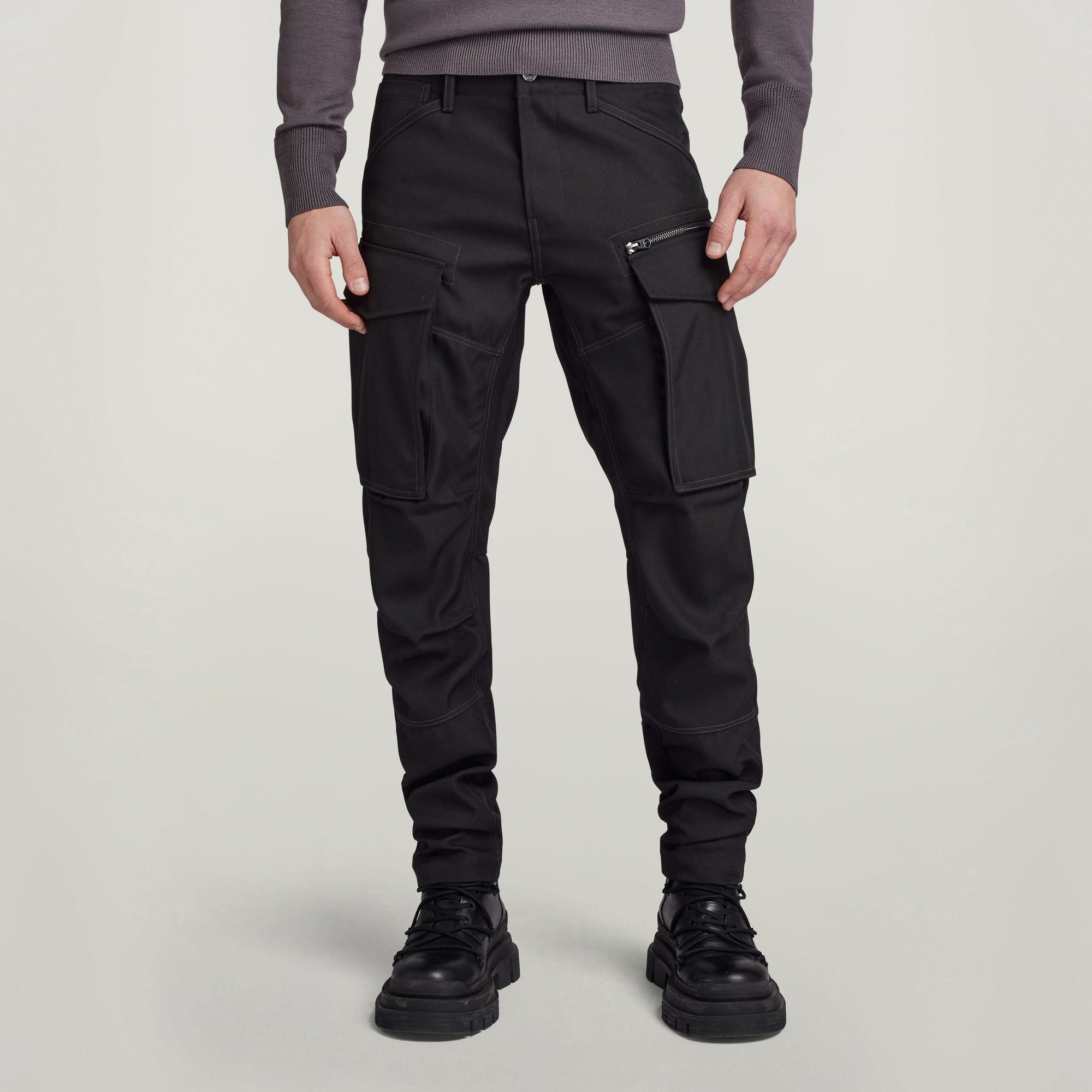 

Rovic Zip 3D Regular Tapered Pants - Black - Men