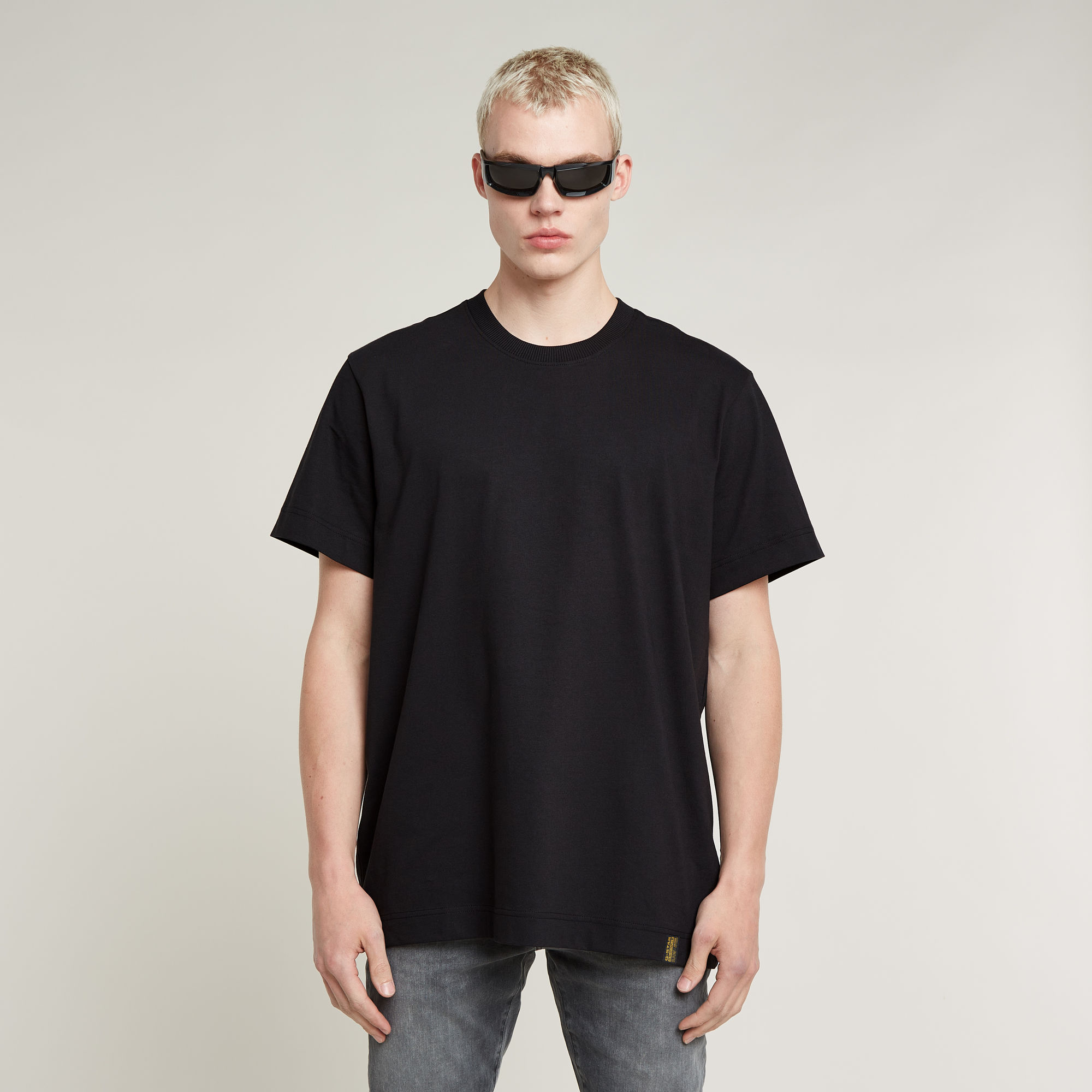 

Essential Loose T-Shirt - Black - Men