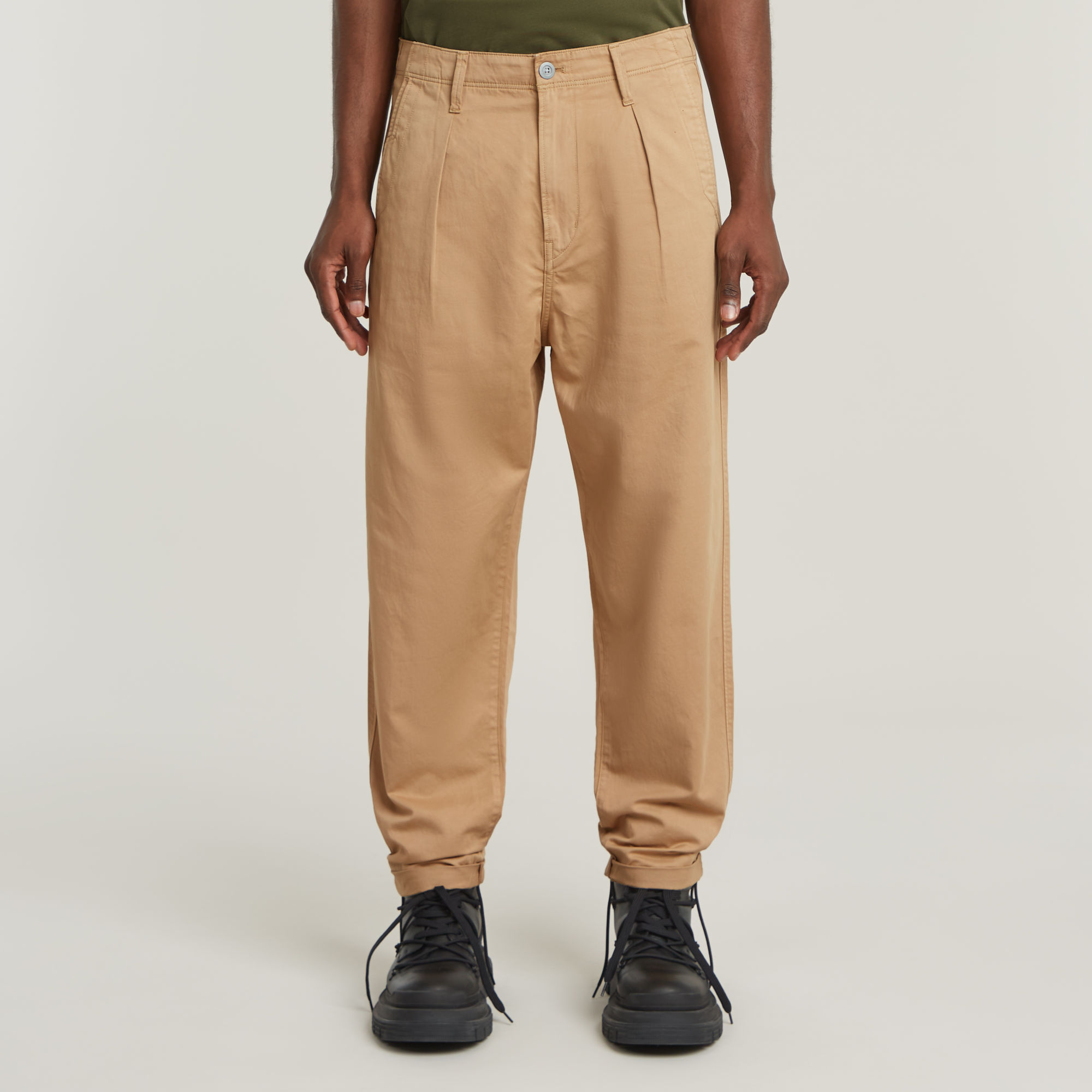 

Pleated Chino Relaxed Tapered - Brown - Men