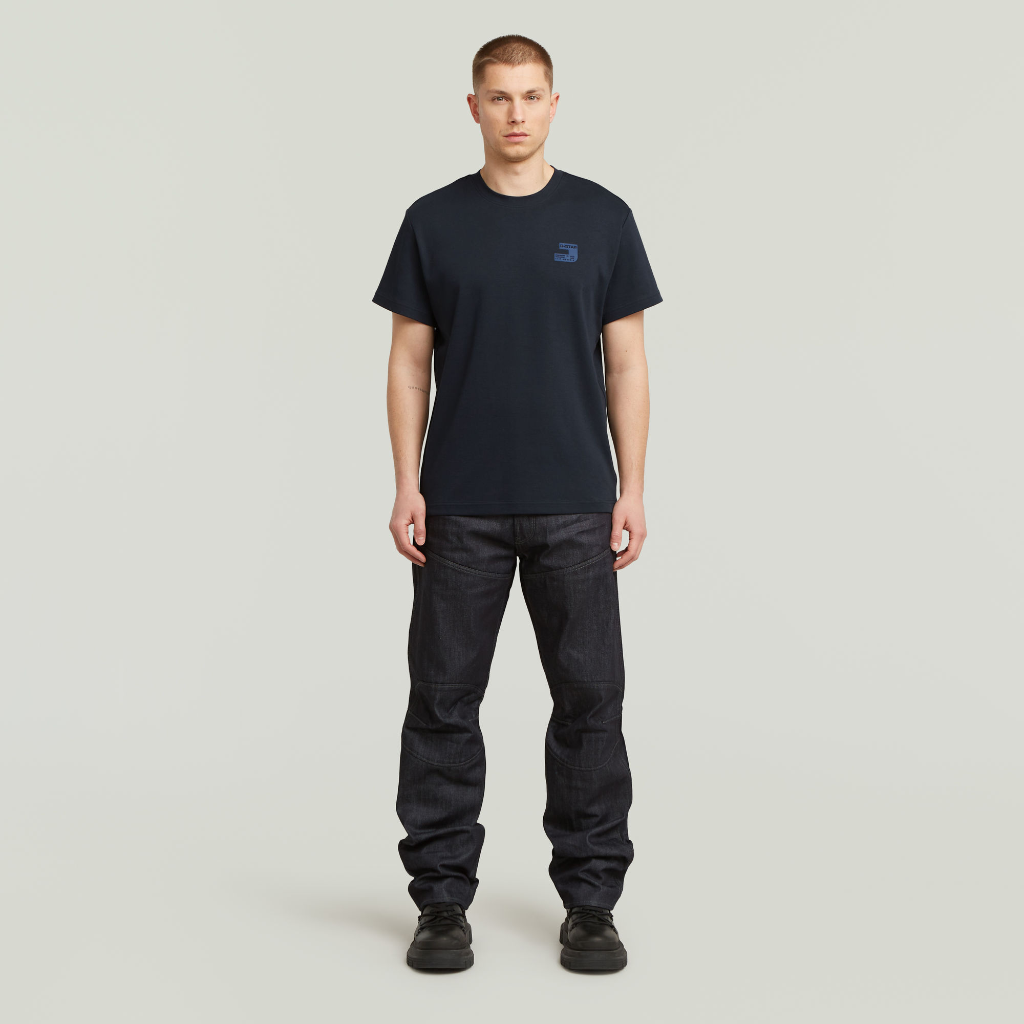 Thumbnail - Chest Logo T-Shirt - Dunkelblau - Herren