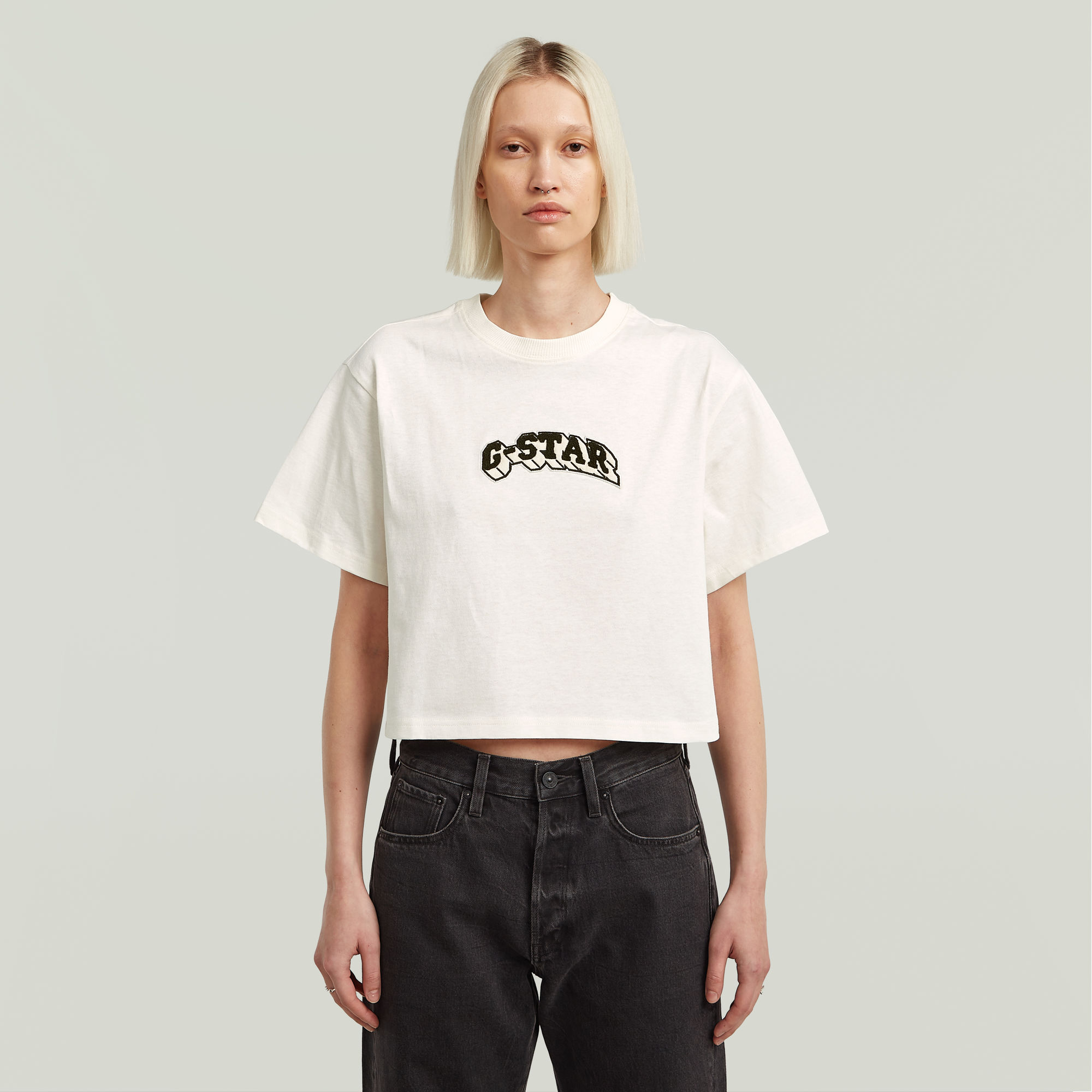 Felt Logo Boxy T-Shirt - Weiß - Damen