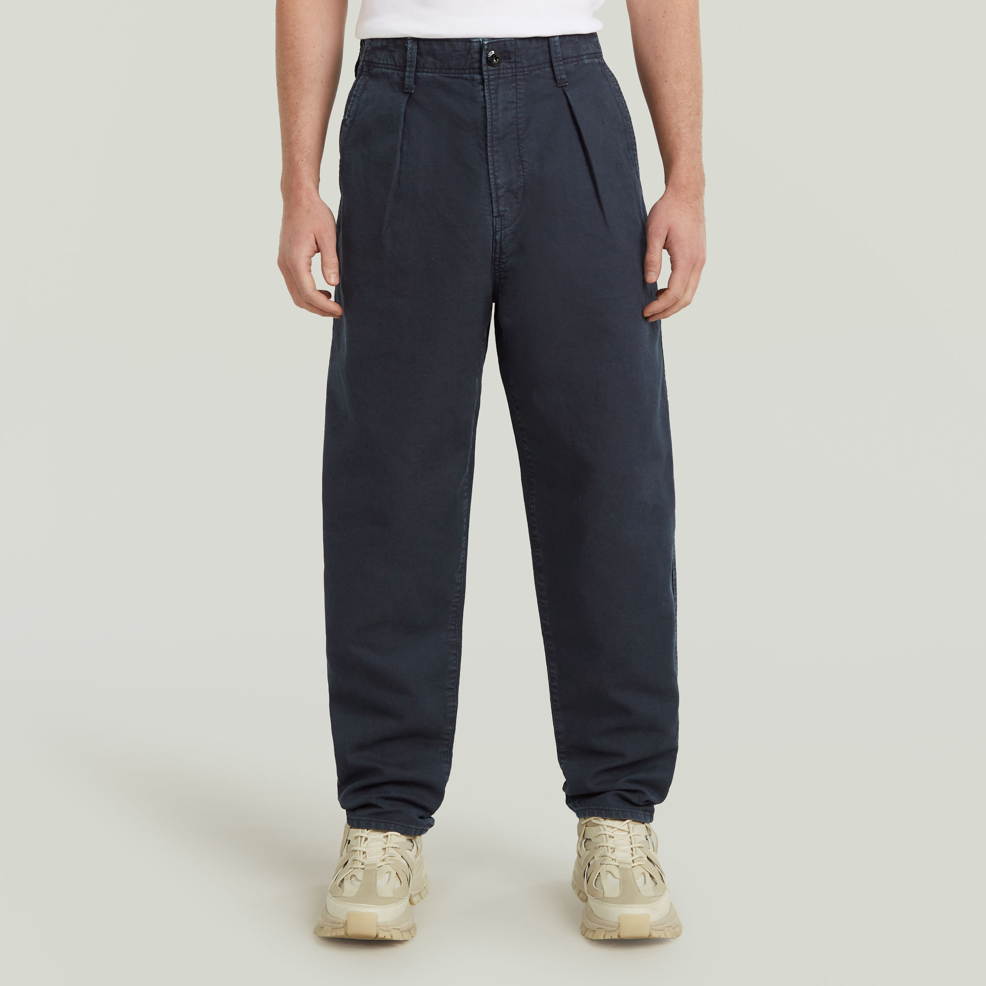 

Pleated Chino Relaxed Tapered - Dark blue - Men
