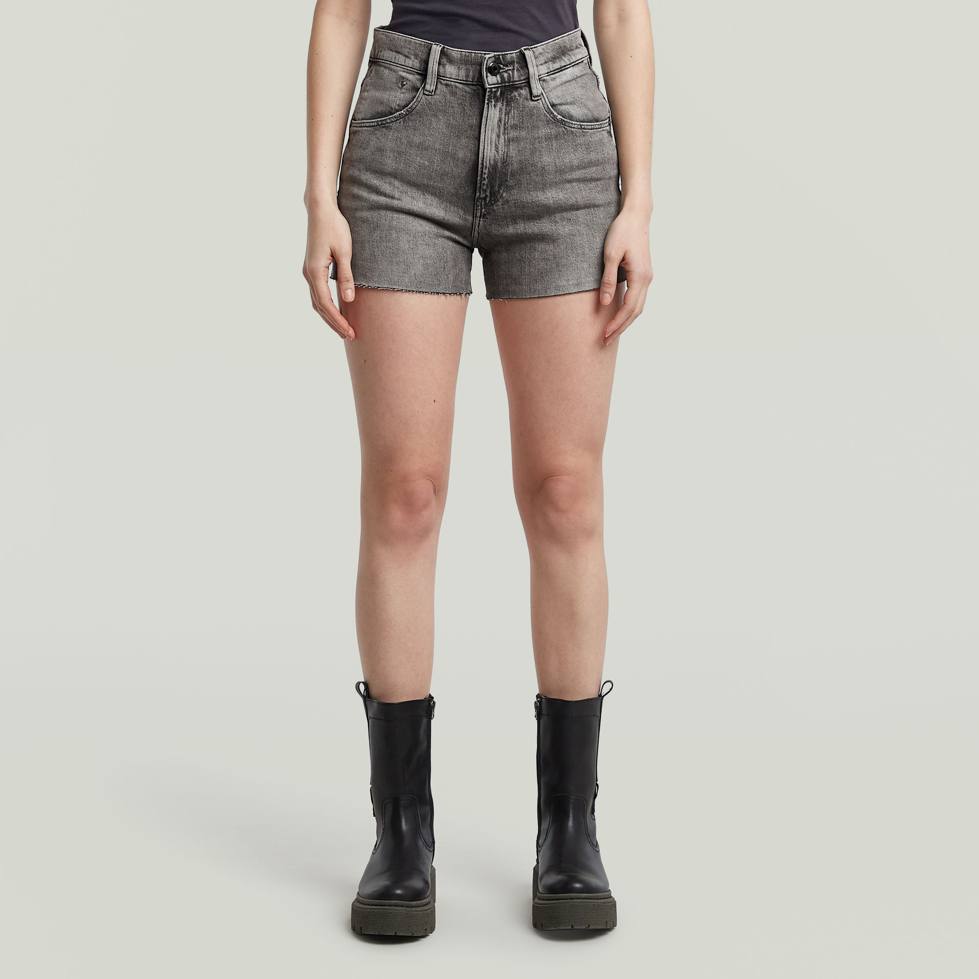 

Virjinya Slim Shorts - Grey - Women