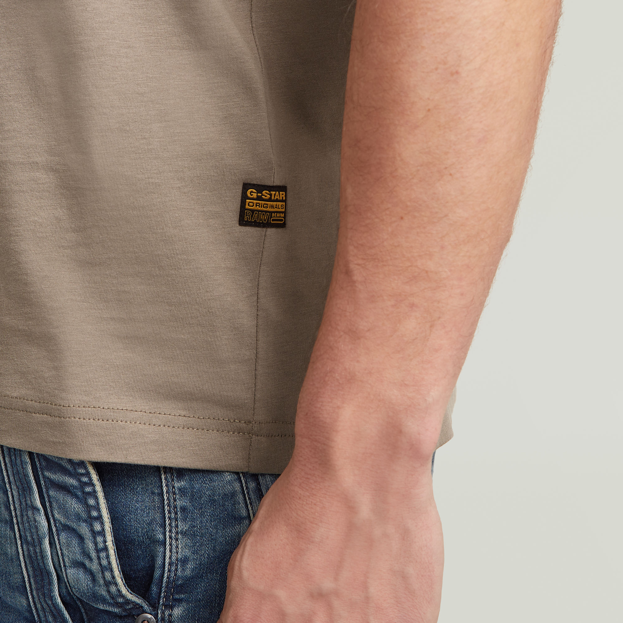 G-Star RAW Center Chest Logo T-Shirt Bruin Heren