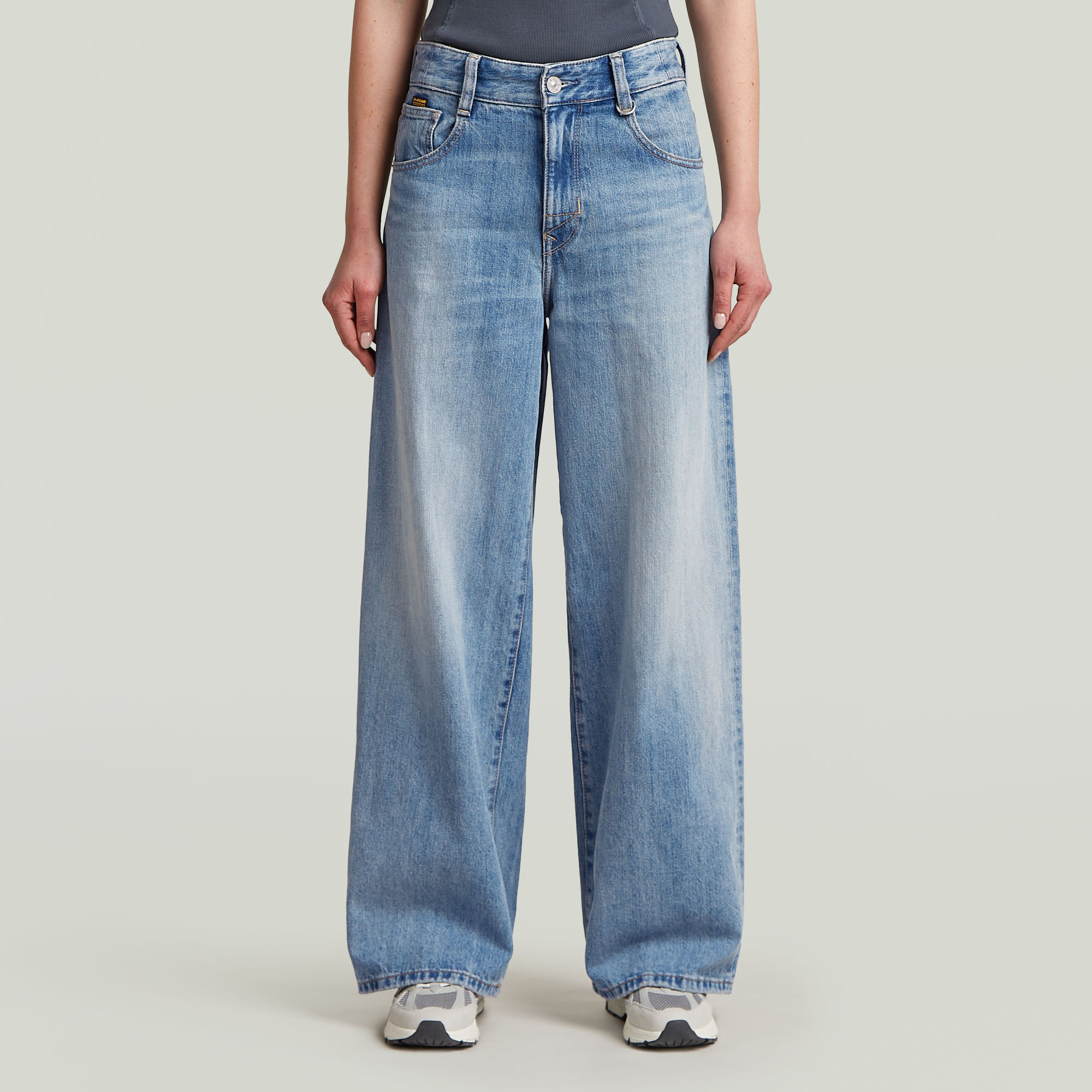 

Skater High Loose Jeans - Hellblau - Damen