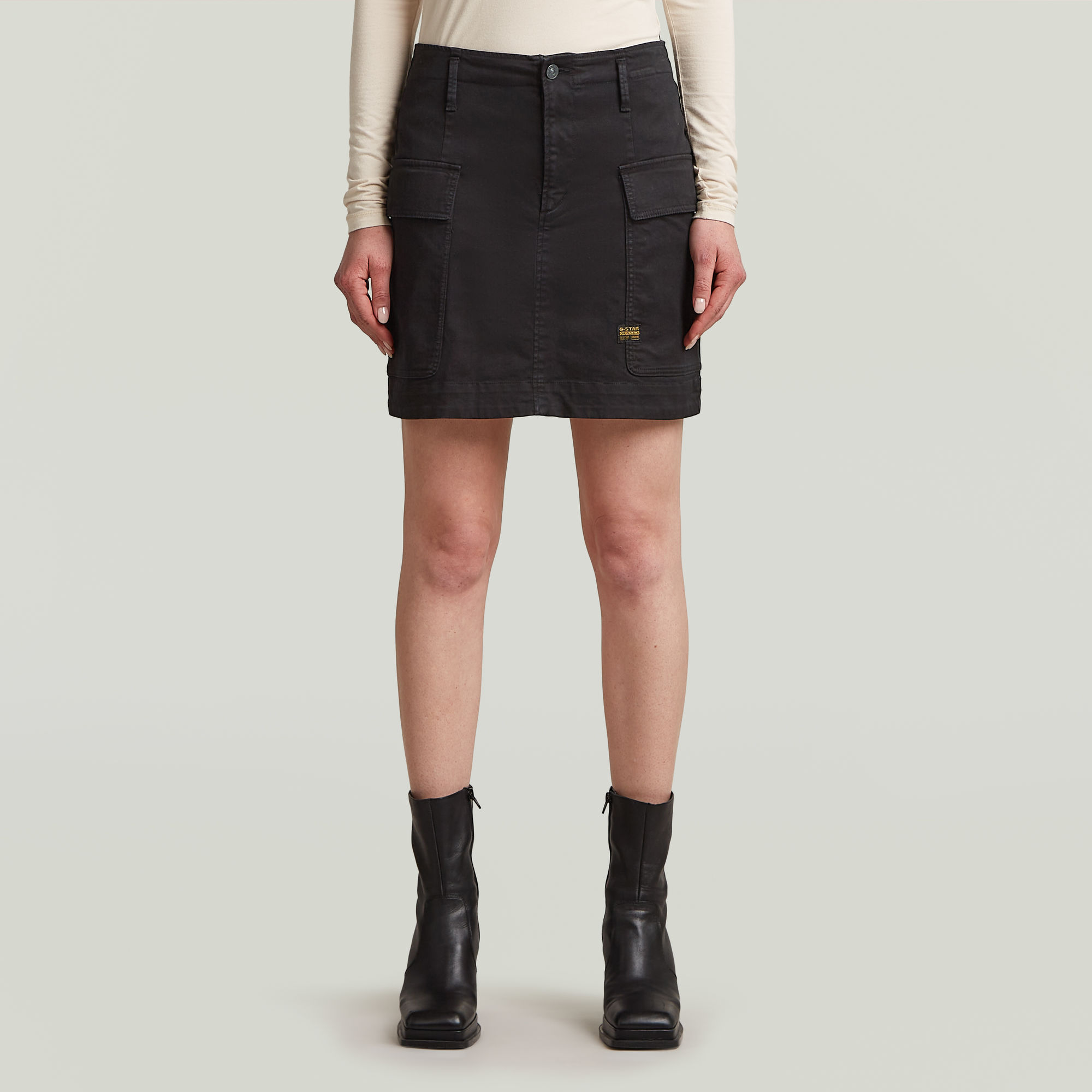 

Cargo Short Skirt - Black - Women