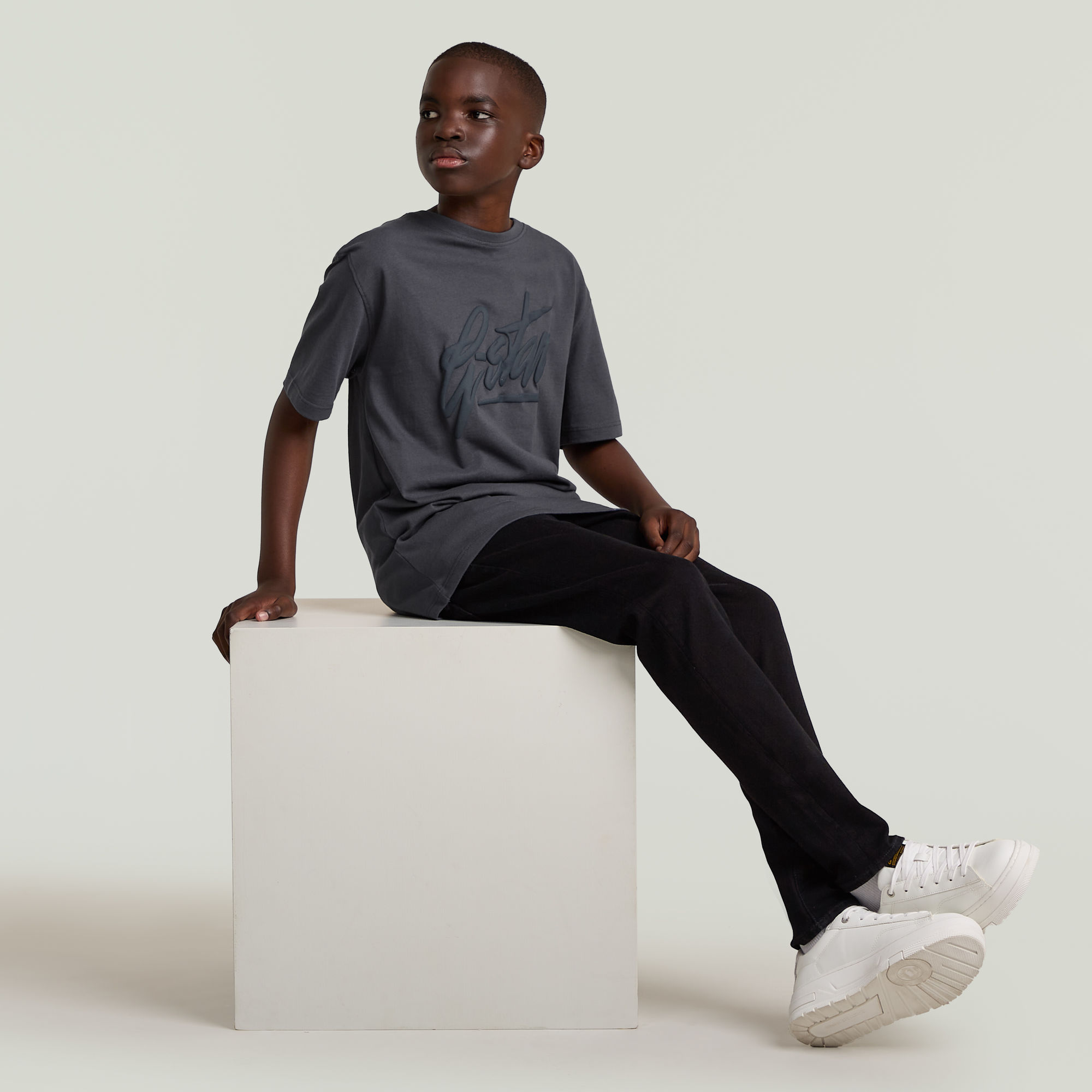 Thumbnail - Boys T-Shirt Loose - Grau - jungen