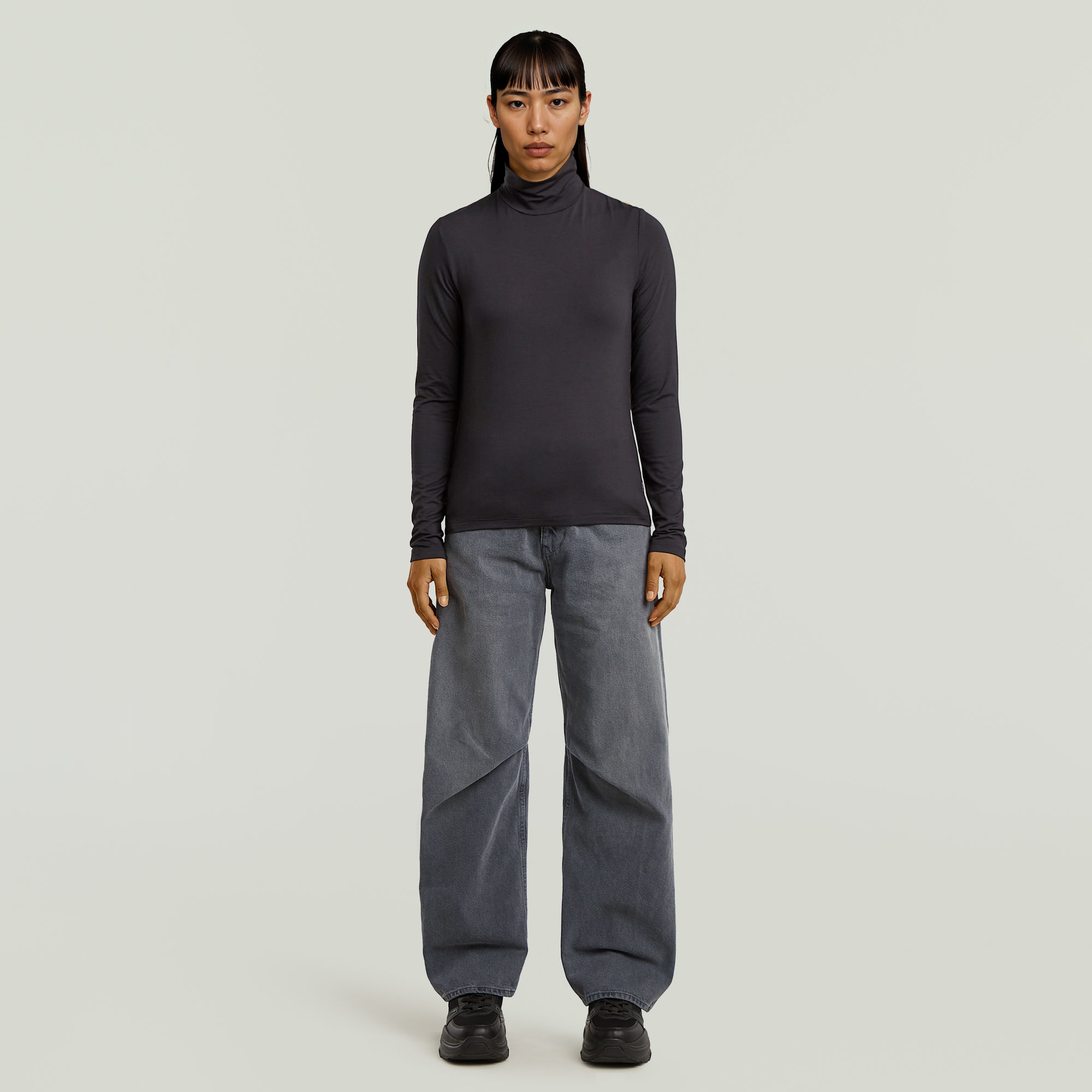 Thumbnail - Regular Mock T-Shirt - Schwarz - Damen