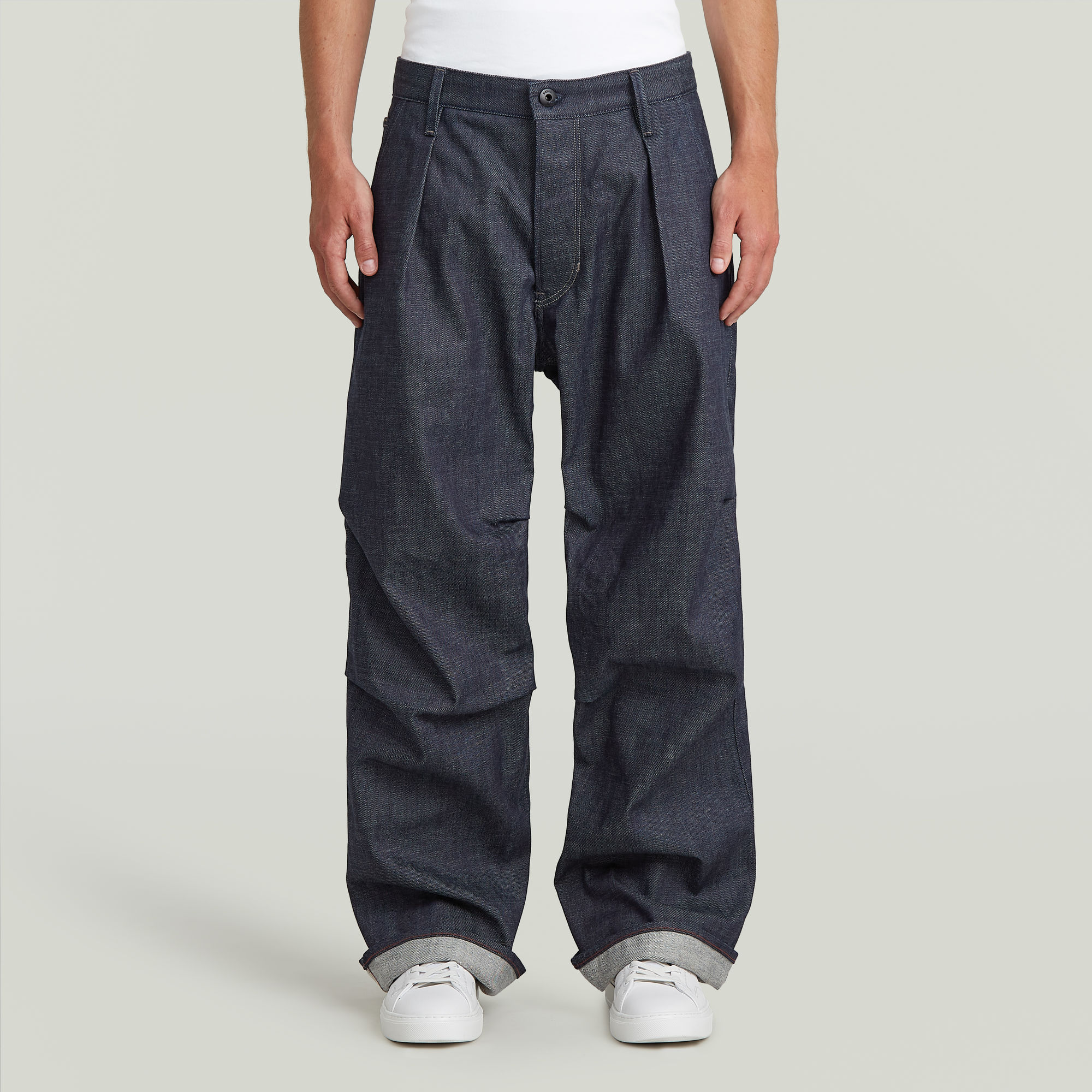 

Pleated Denim Pant 2.0 - Dark blue - Men