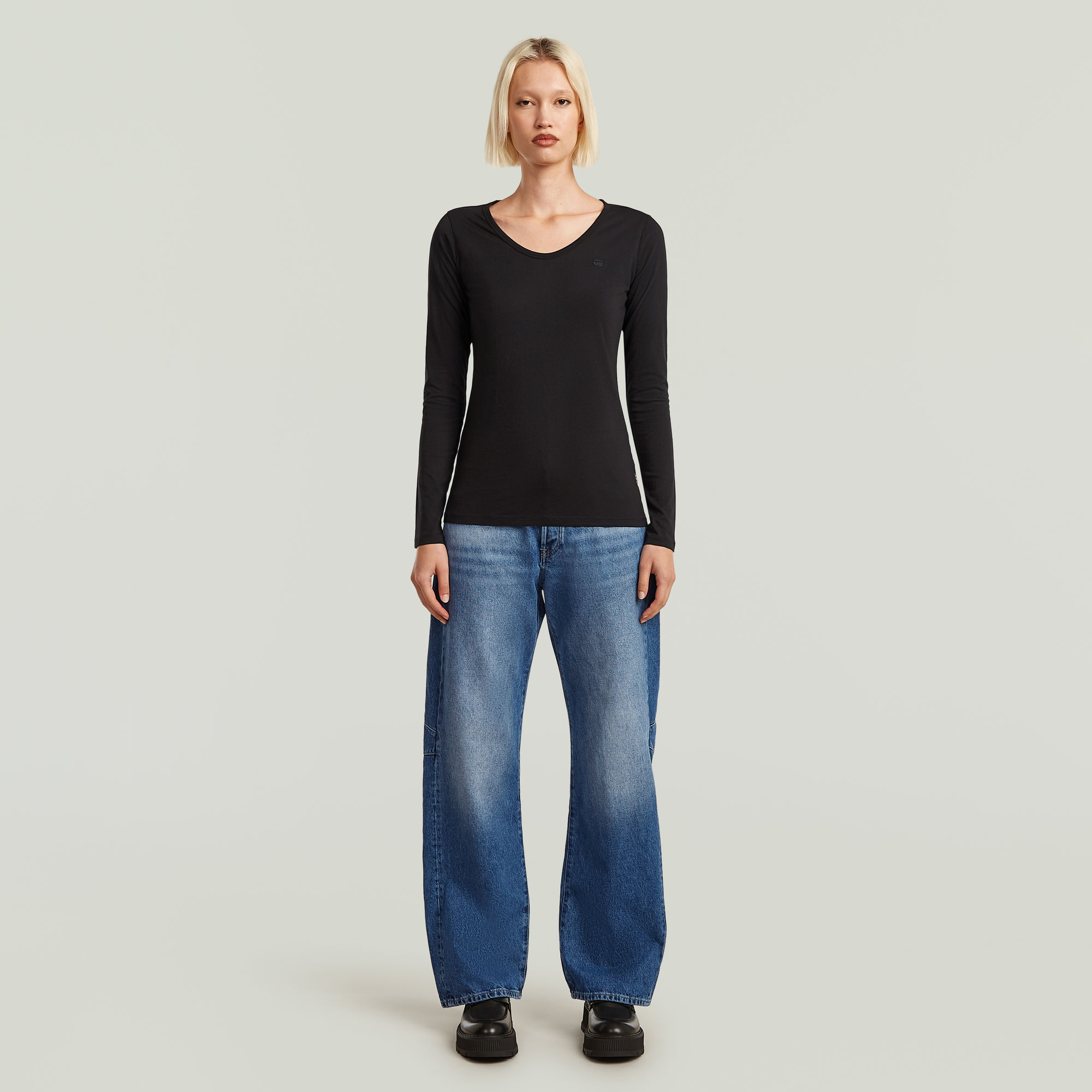 Thumbnail - Core Eyben Slim U T-Shirt - Schwarz - Damen