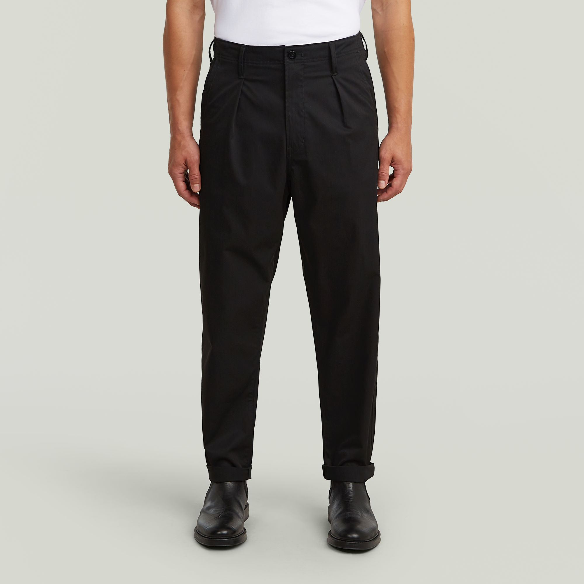 Pleated Chino Relaxed Tapered - Schwarz - Herren