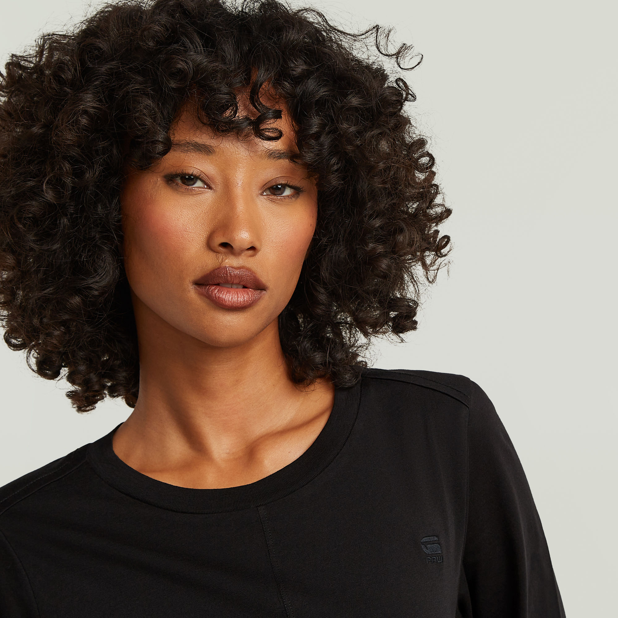 Thumbnail - Front Seam T-Shirt - Schwarz - Damen