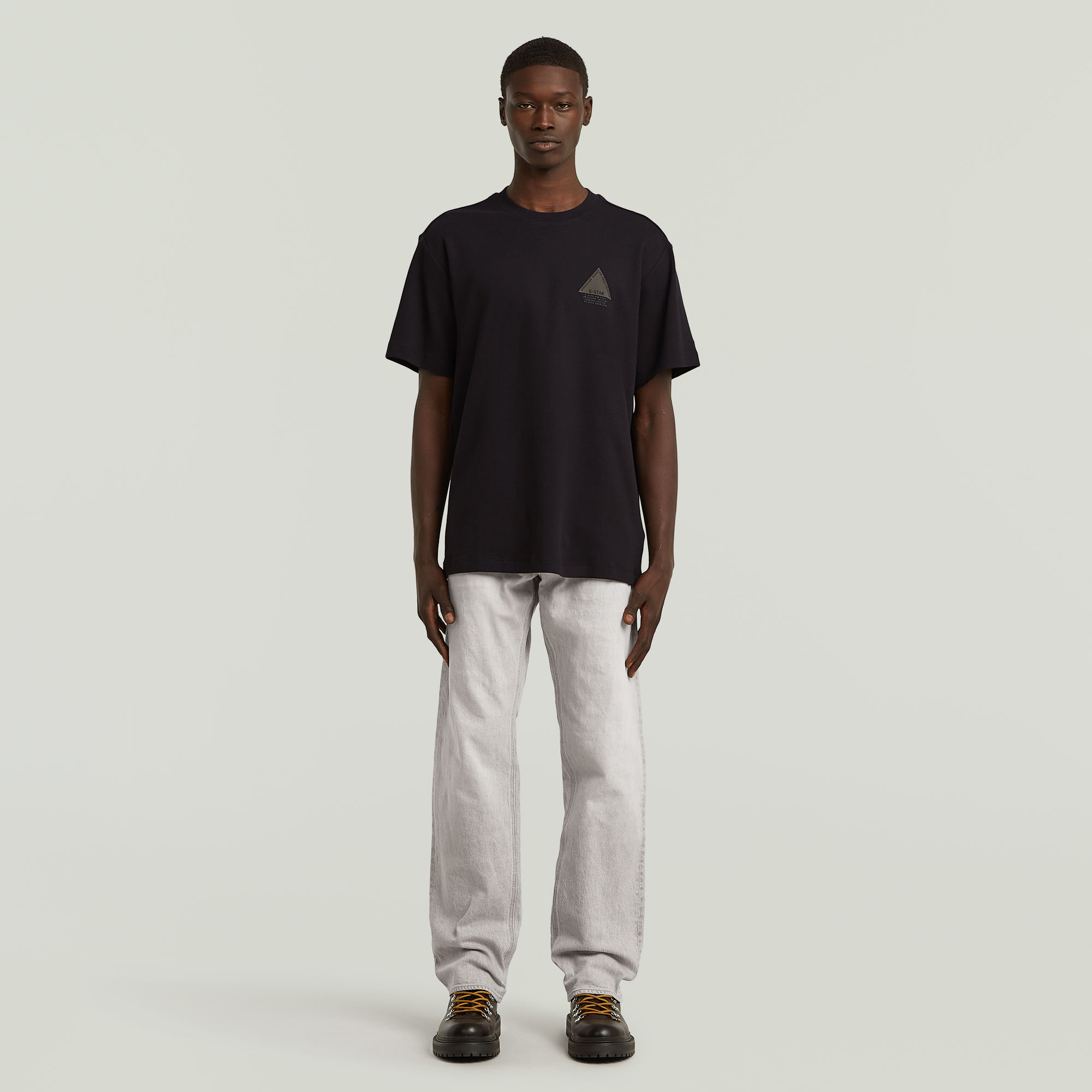 Thumbnail - Small Logo T-Shirt - Schwarz - Herren