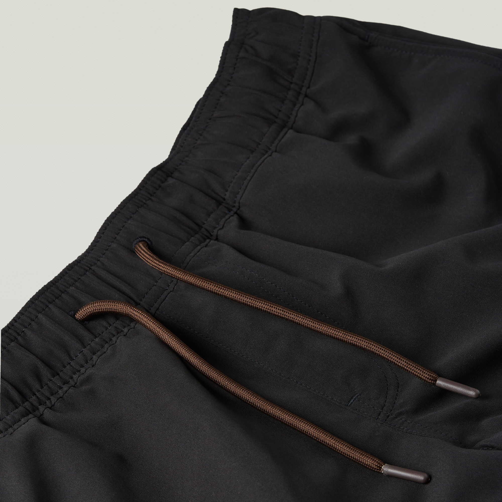 Thumbnail - Dirik Solid Badeshorts - Schwarz - Herren