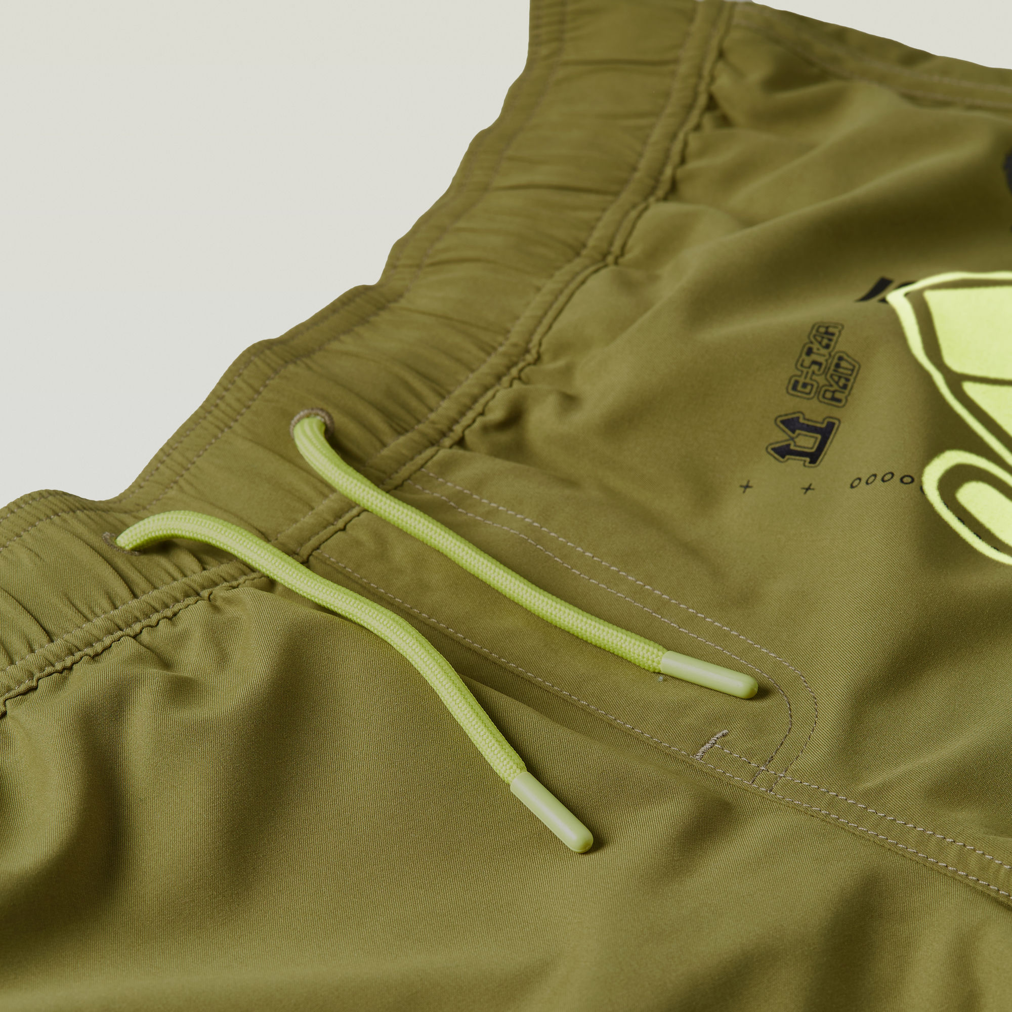 Thumbnail - Carnic Graphic Badeshorts - Grün - Herren