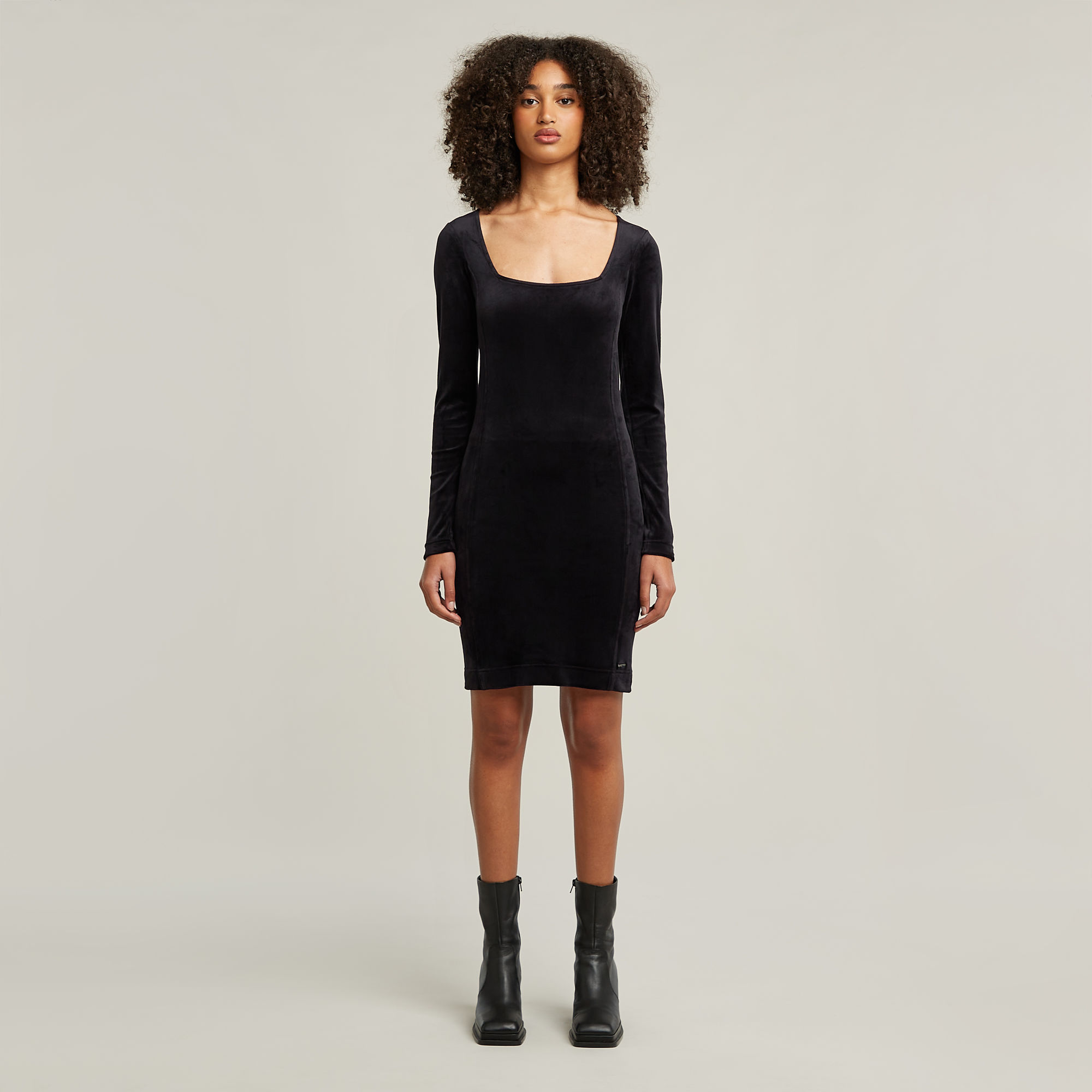 Thumbnail - Velvet Slim Dress - Schwarz - Damen