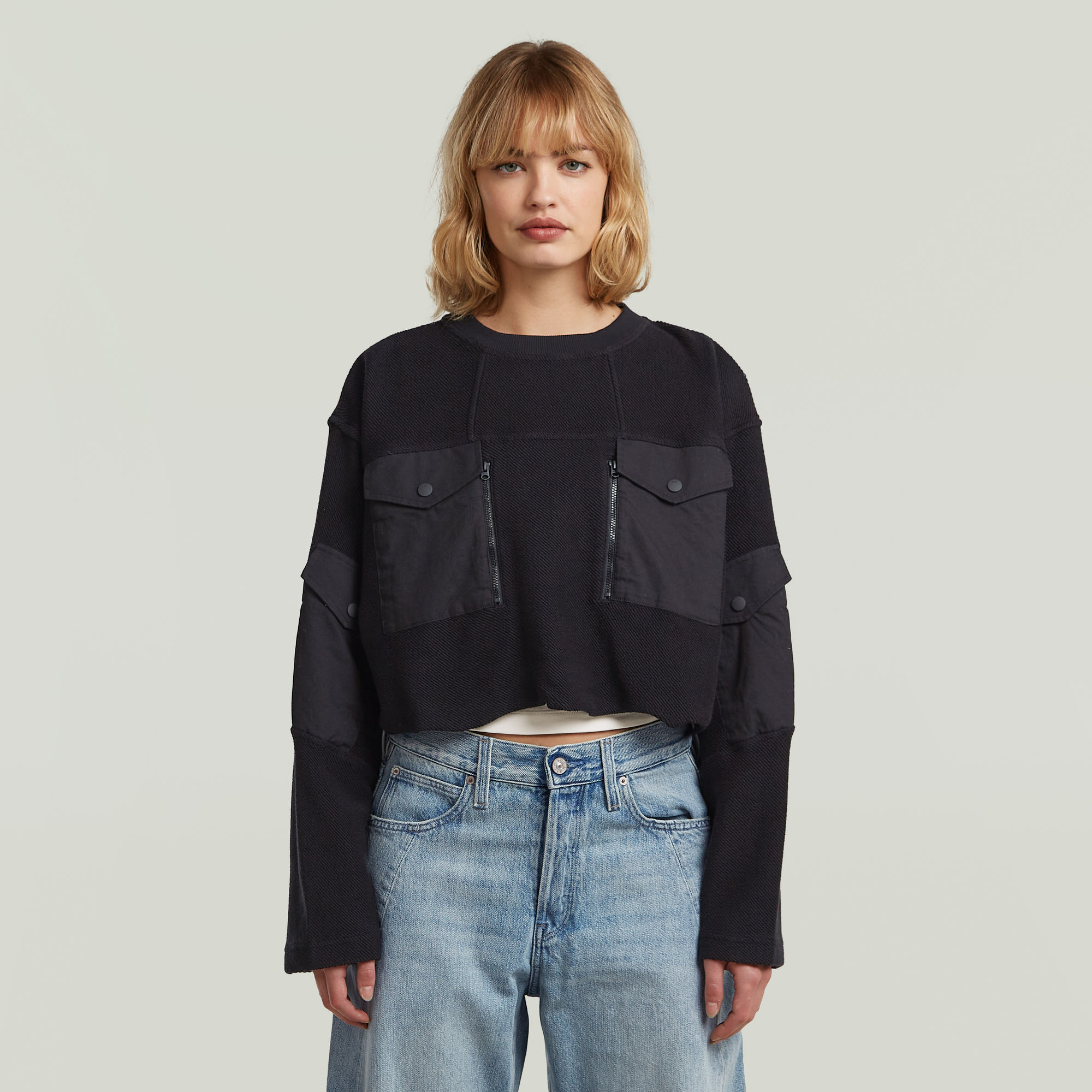 

Multi Pocket Mix Loose Cropped Sweater - Black - Women