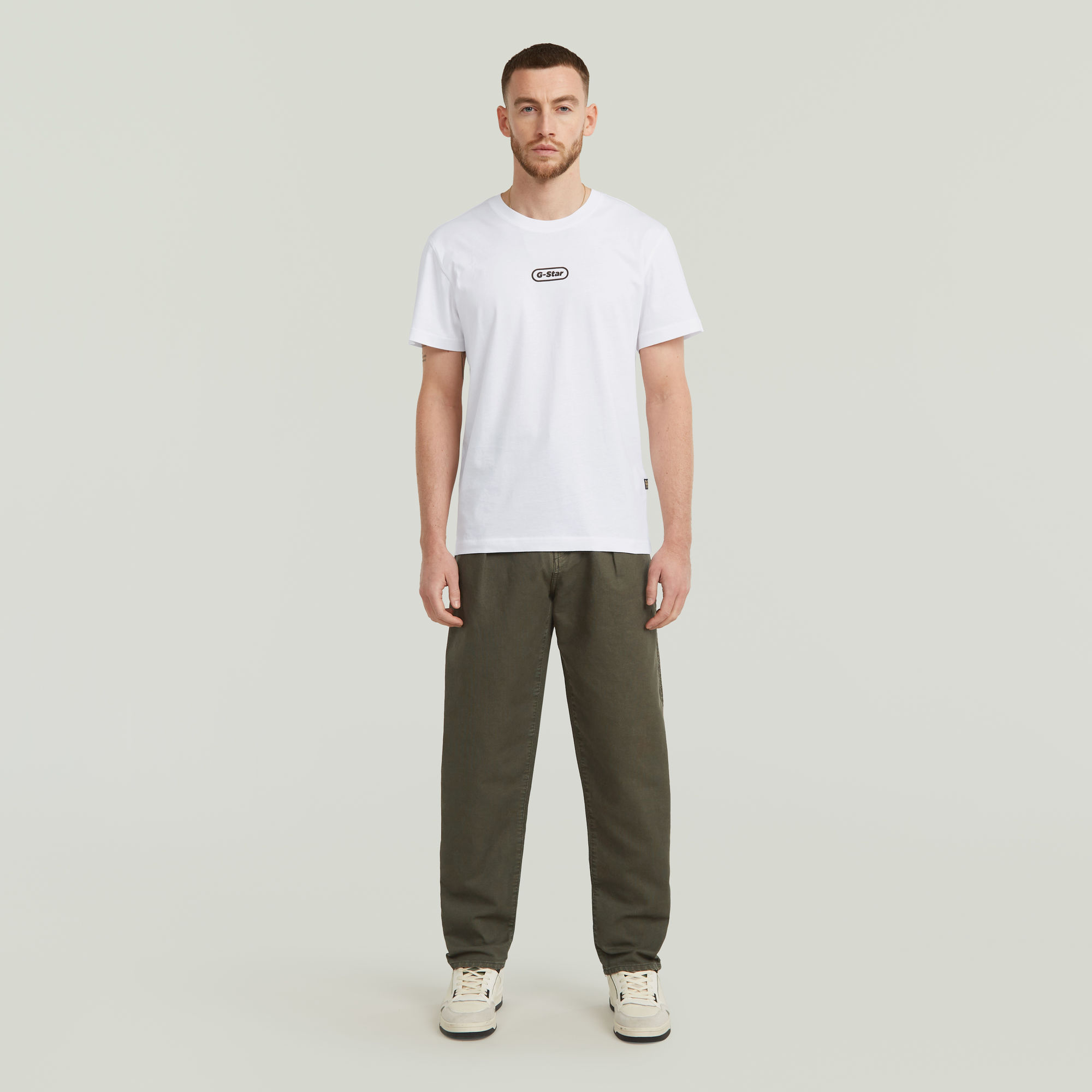 Thumbnail - Pleated Chino Relaxed Tapered - Grau - Herren