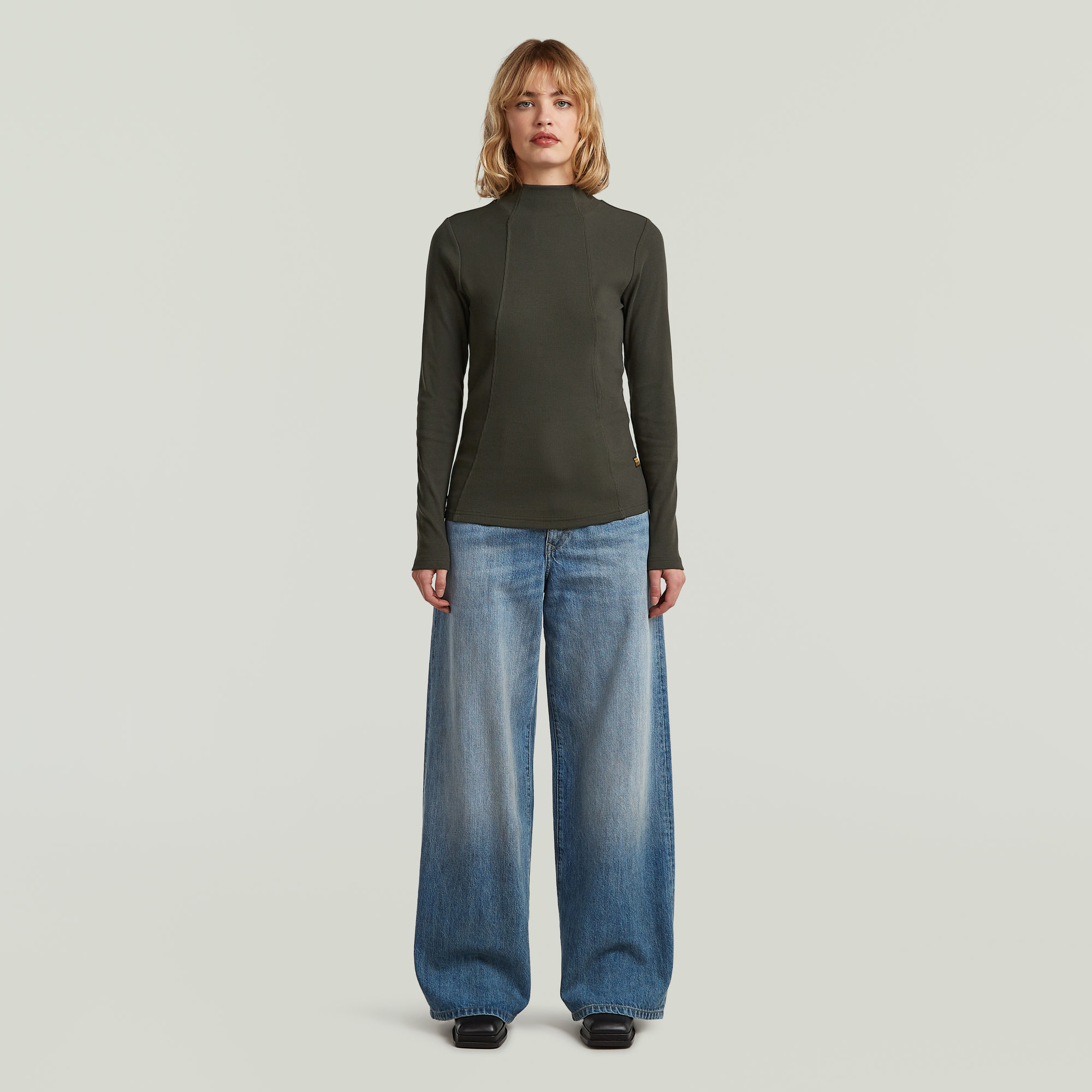 Thumbnail - A Line Slim Rib Mock T-Shirt - Grau - Damen