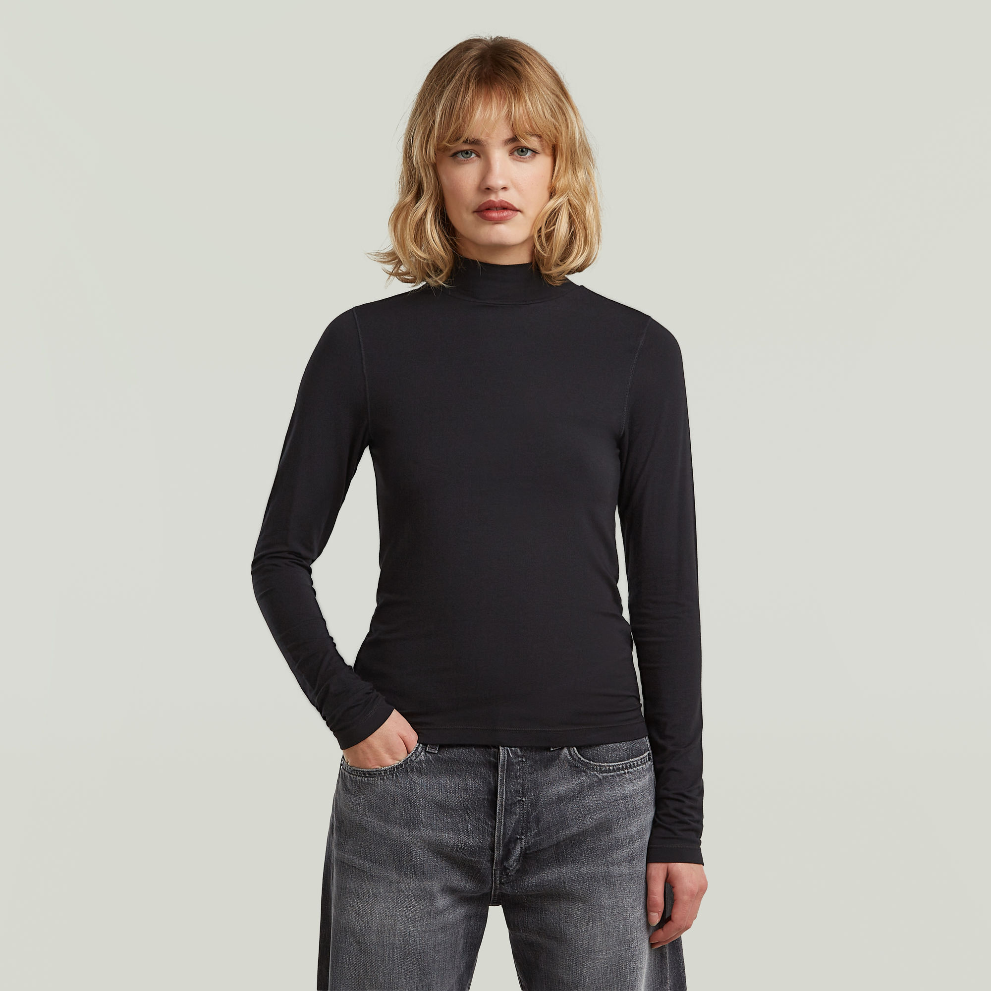 

Mock Slim T-shirt - Zwart - Dames
