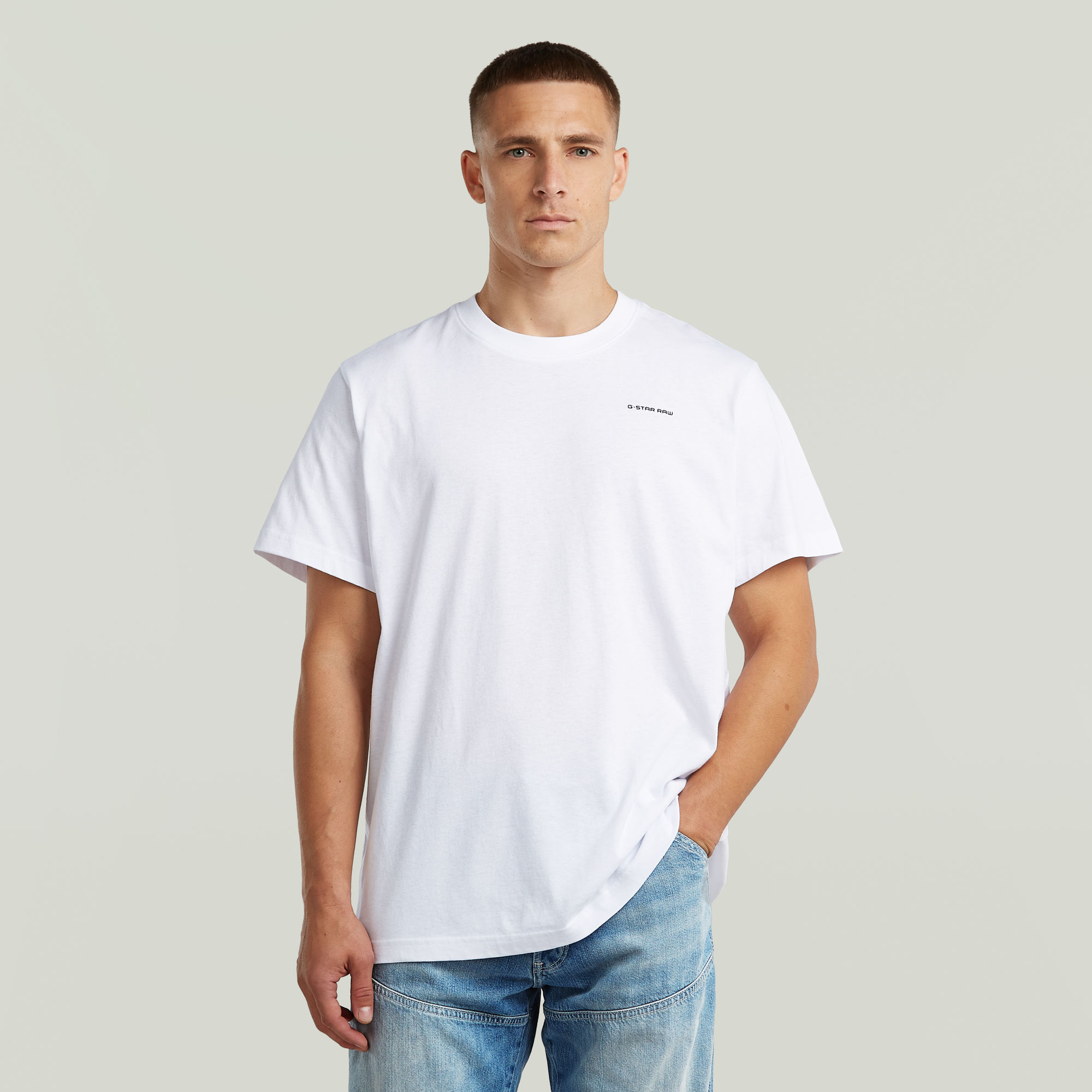 

Chest Logo Loose T-Shirt - White - Men