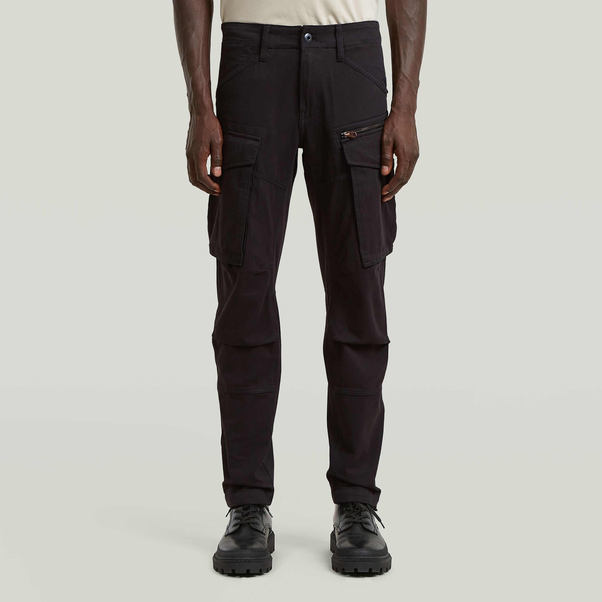 

Rovic Zip 3D Regular Tapered Pants - Black - Men
