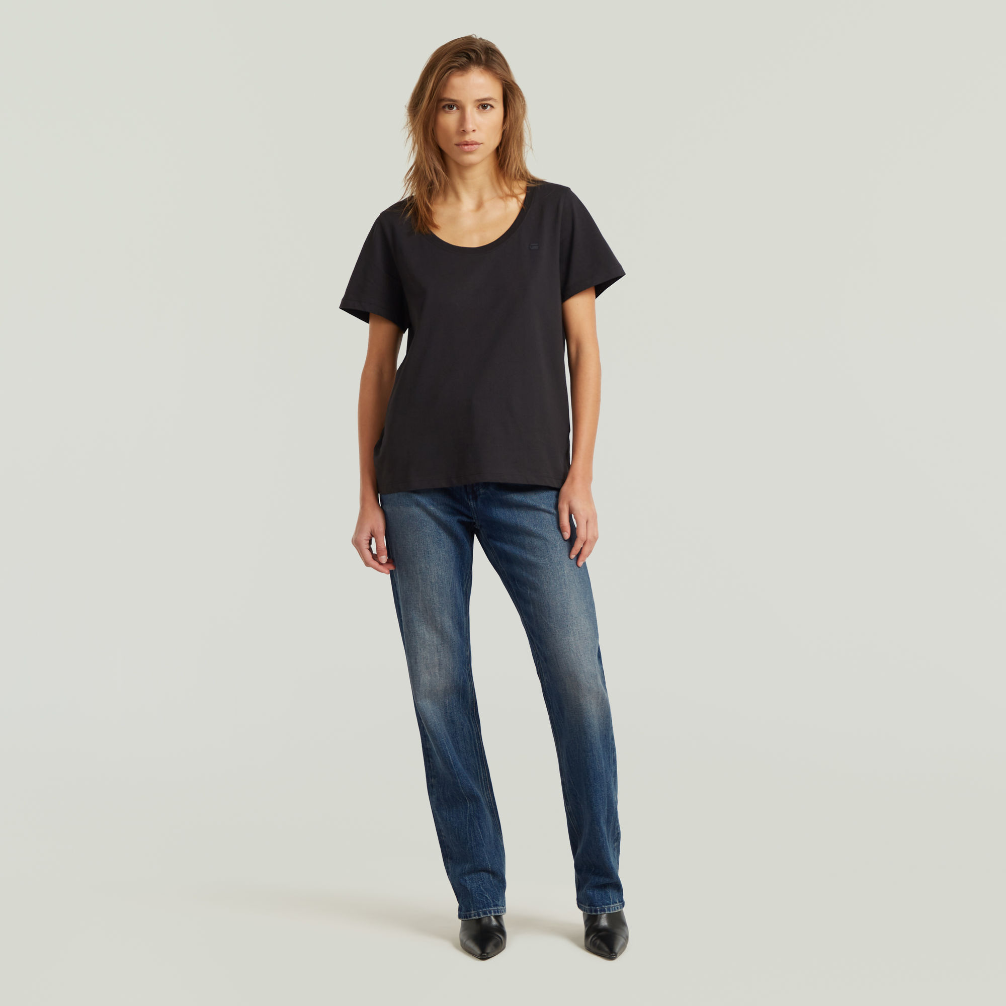 Thumbnail - Scoop Neck T-Shirt - Schwarz - Damen