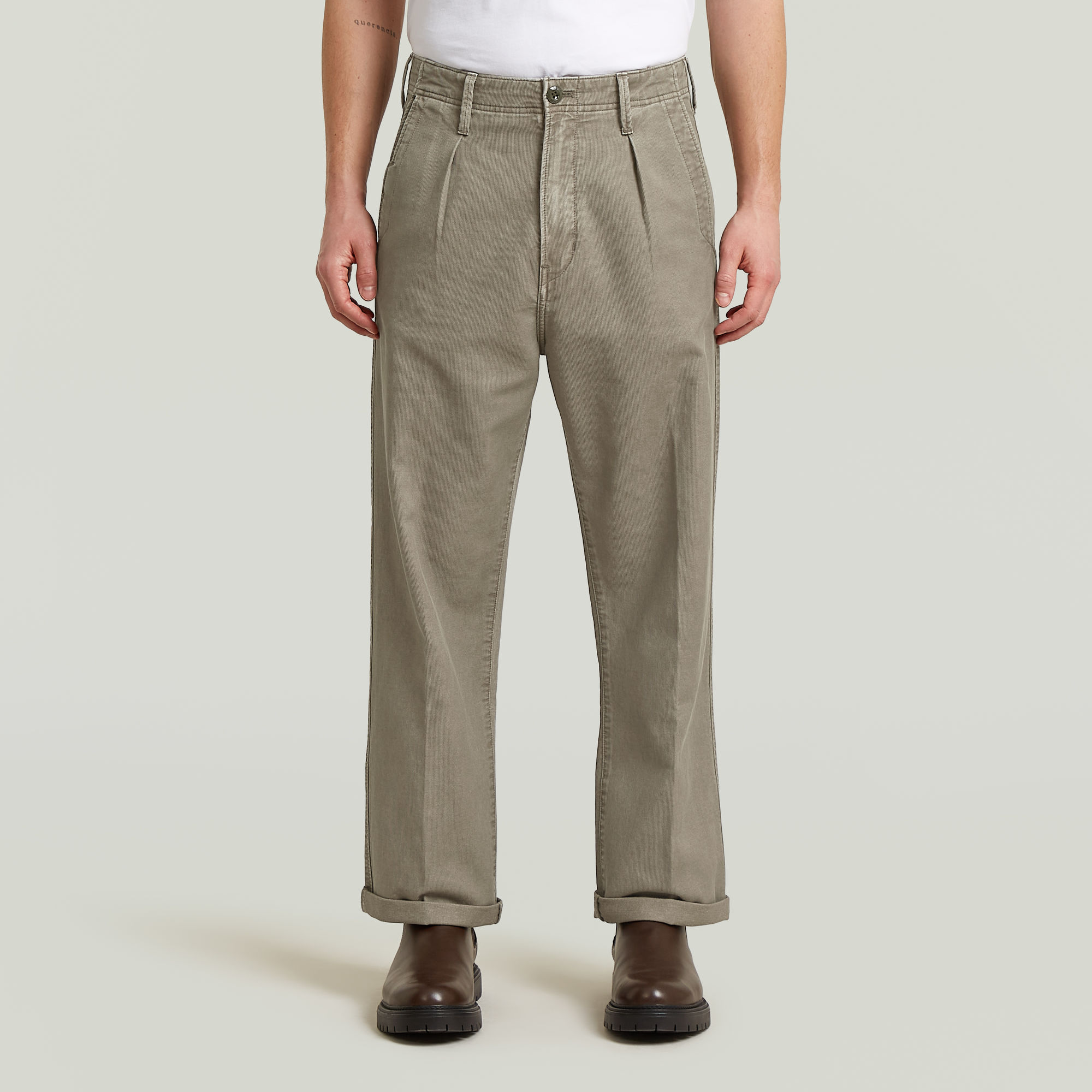 Pleated Chino Relaxed - Braun - Herren