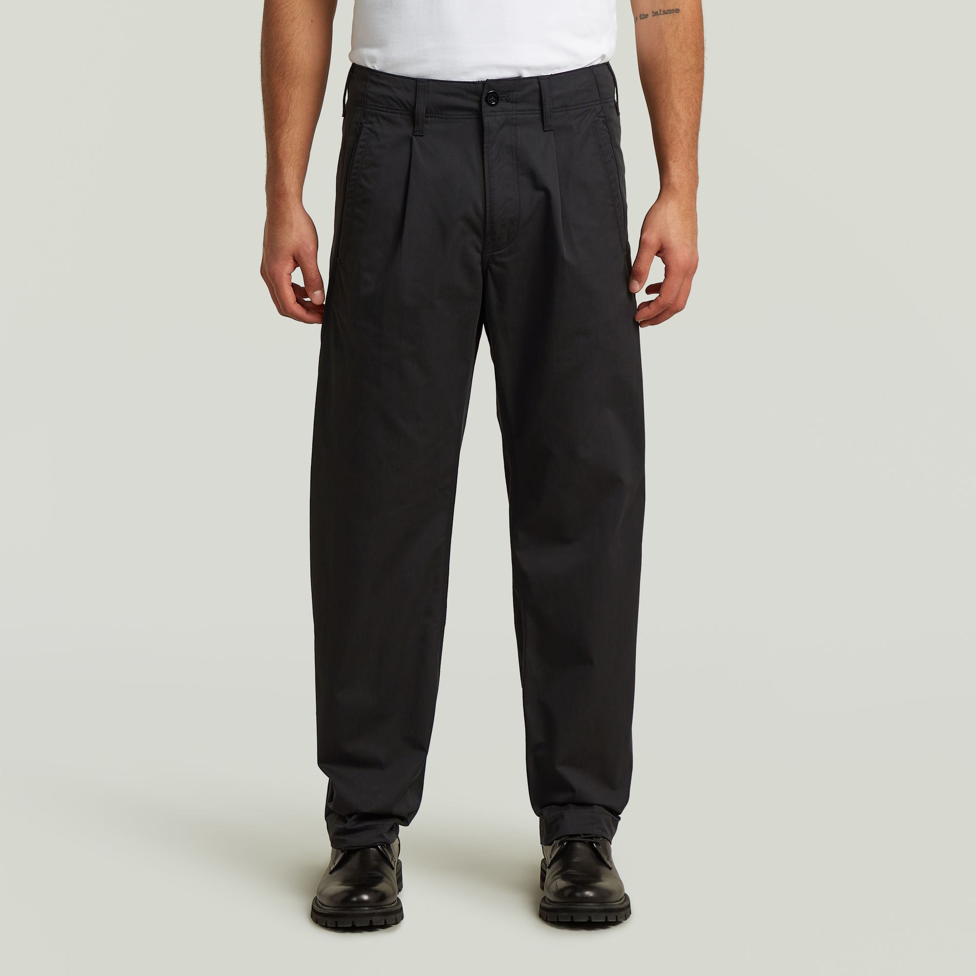 Pleated Loose Tapered Chino - Schwarz - Herren