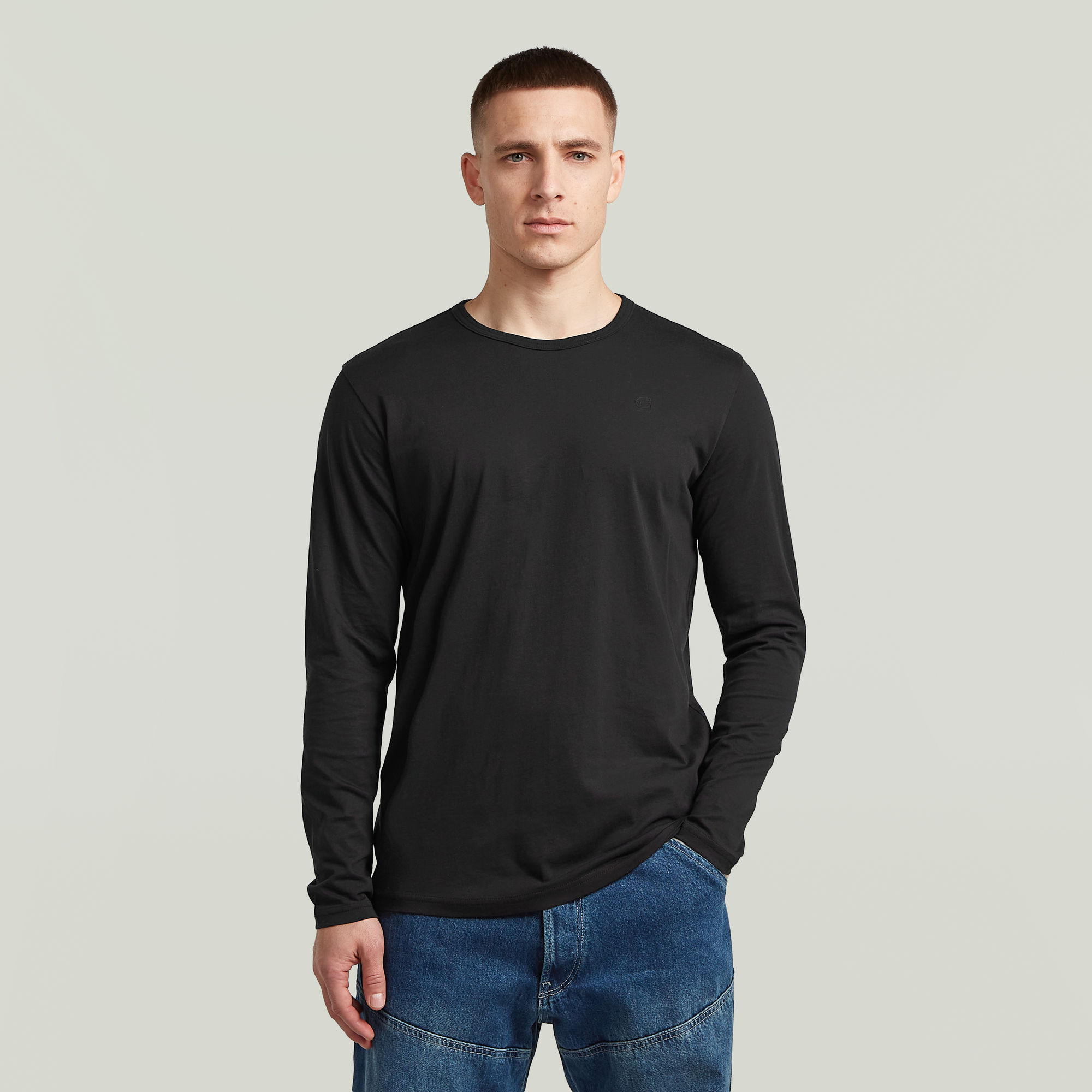 Thumbnail - Chest Logo T-Shirt - Schwarz - Herren