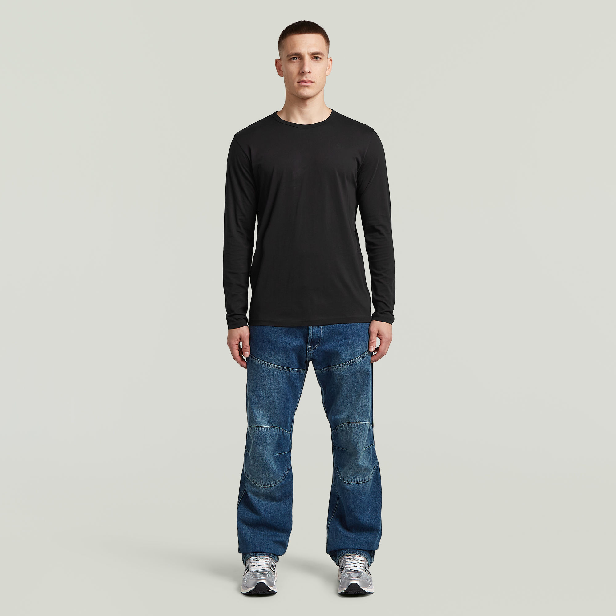 Thumbnail - Chest Logo T-Shirt - Schwarz - Herren