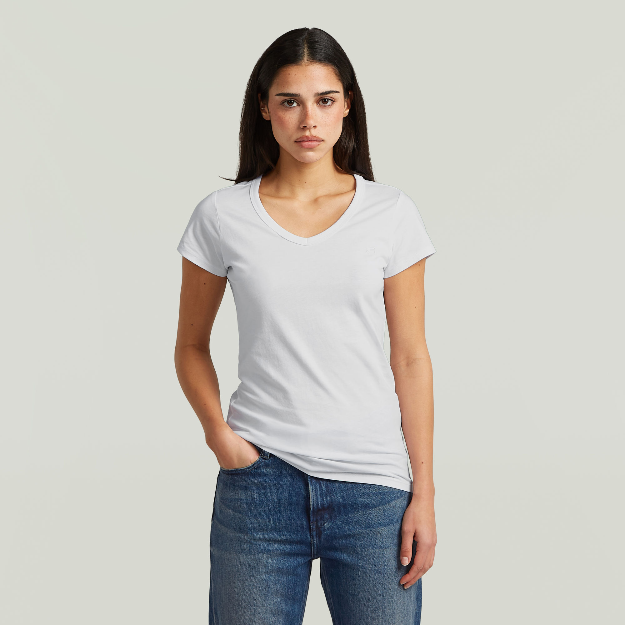 

Slim V T-Shirt - White - Women