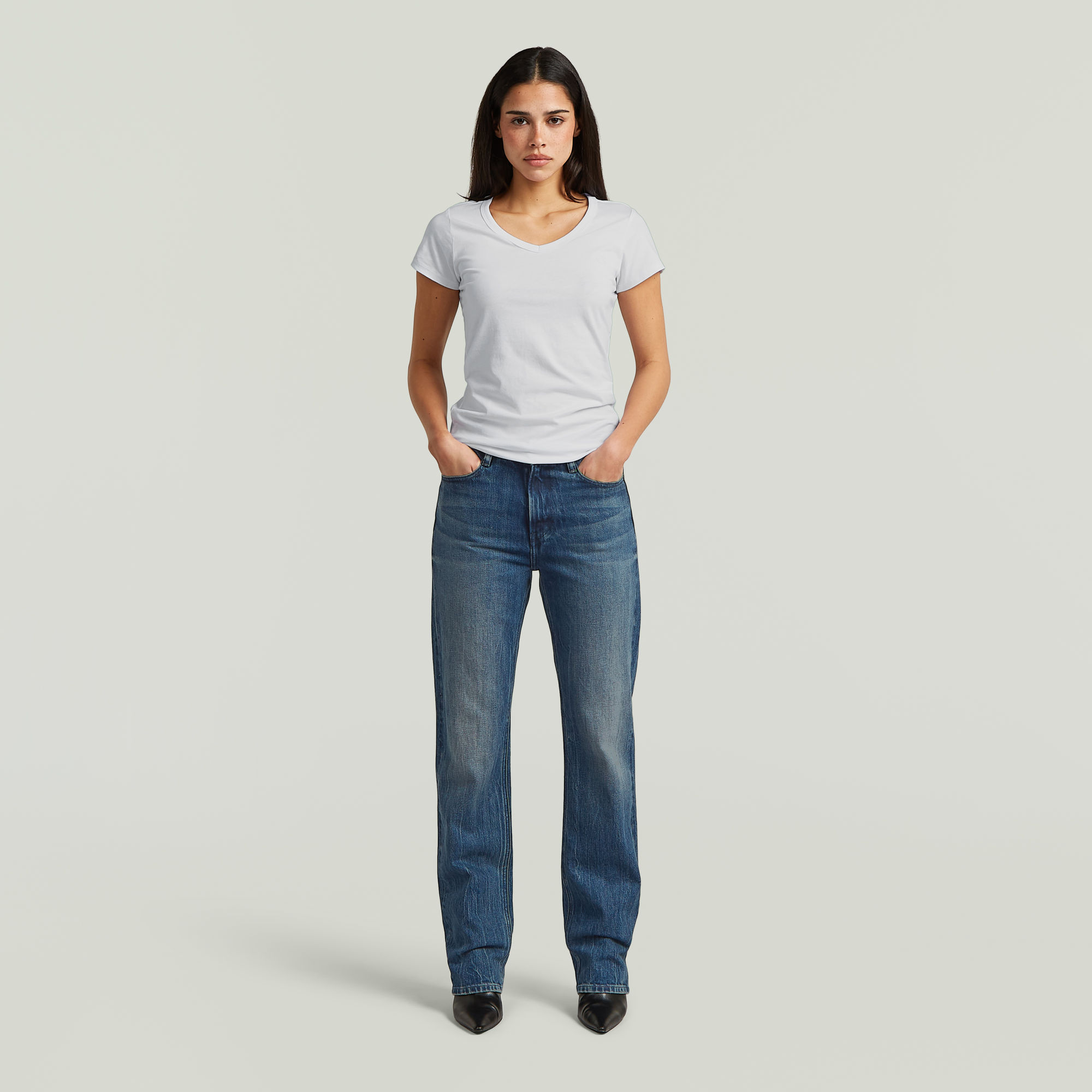 Thumbnail - Slim V T-Shirt - Weiß - Damen