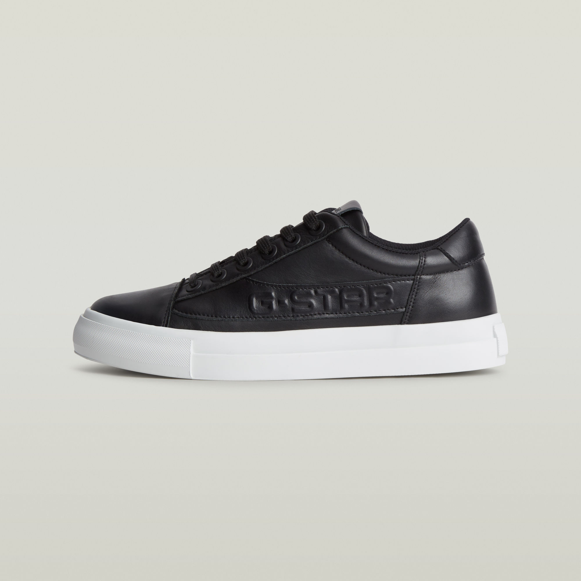 

Loom Lea II Sneakers - Black - Women