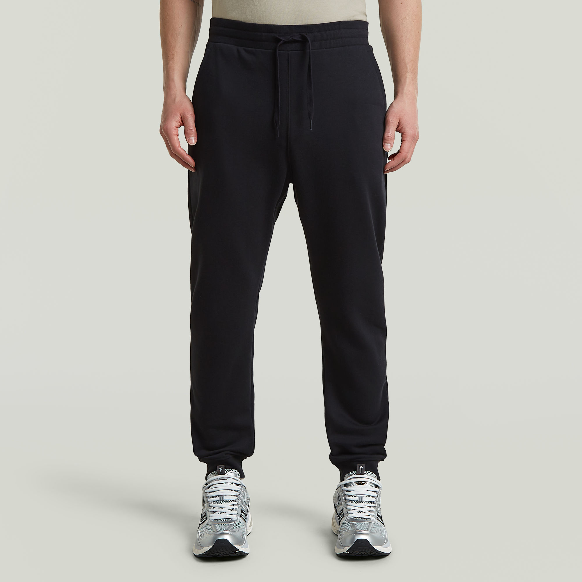 

Core Sweat Pant - Black - Men