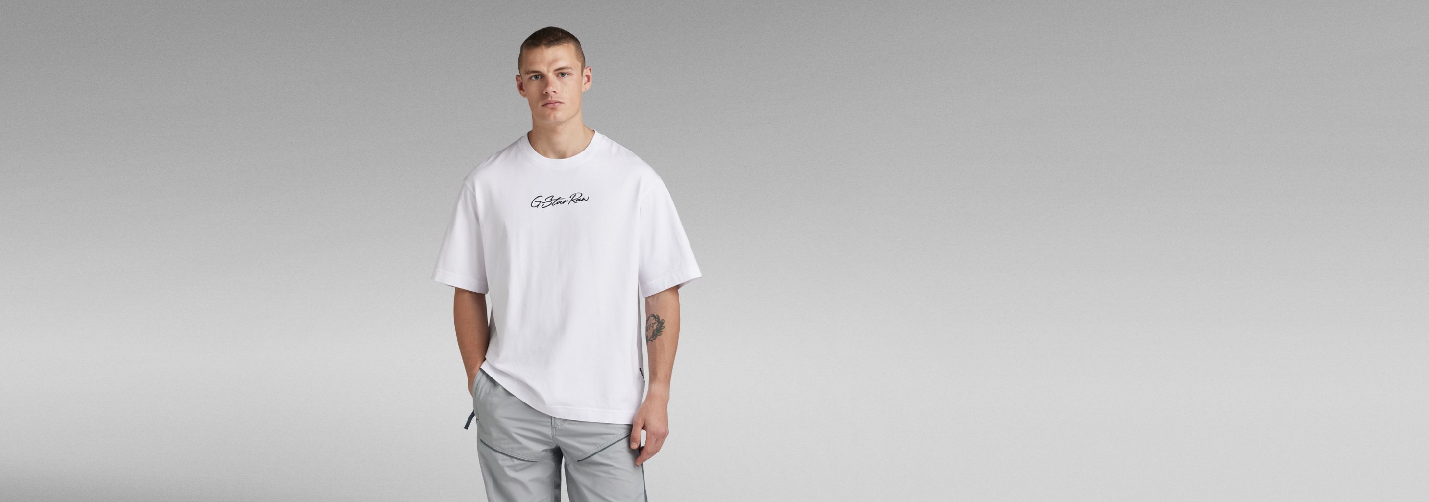 送料込★G-Star★Spray Autograph Boxy Tシャツ Autograph Boxy Oversized T-Shirt | Grey | G-STAR® US