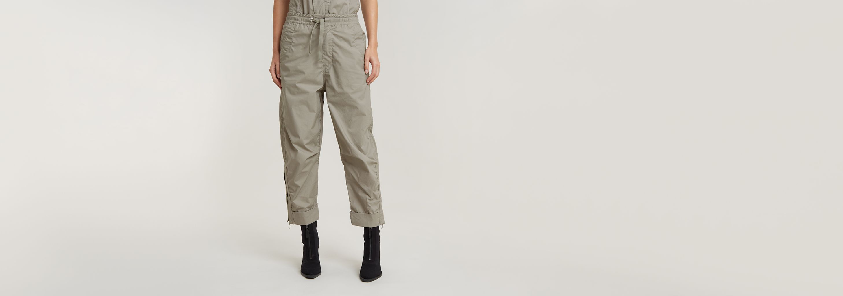 パンツ +DEINET+ EASY CARGO PANTS IN BEIGE KDCDL4S52113400F 24453324_55825622_600.jpg