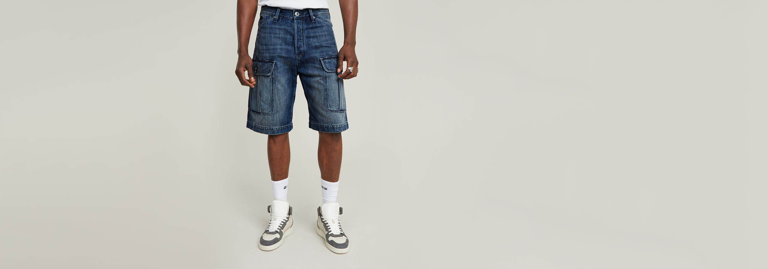 【SCENERITY】Steer Star Bermuda Pants Steer Star Bermuda Pants - SCENERITY | 60% - Asian Fashion
