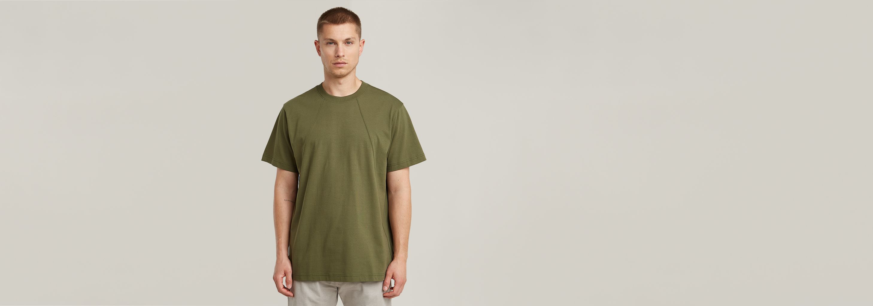 送料込★G-Star★Seam Detail Loose Tシャツ Seam Detail Loose T-Shirt | ダークブルー | G-STAR® JP
