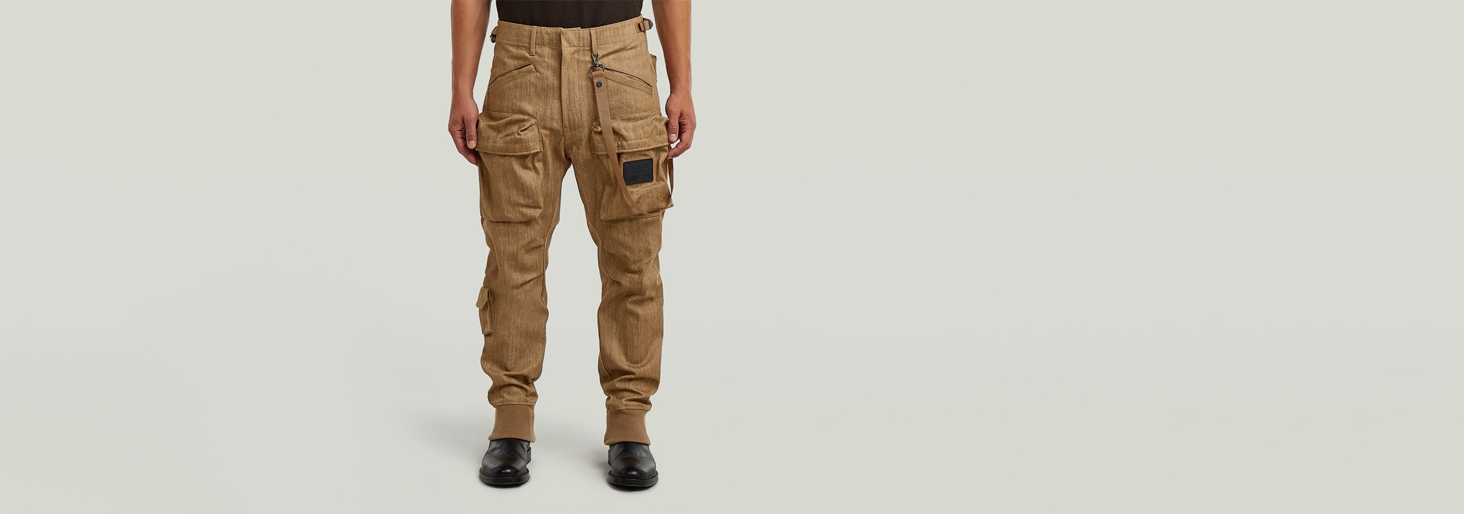 パンツ E Relaxed Tapered Cargo Pants G-STAR（ジースター）の「E RELAXED TAPERED CARGO PANTS/テーパード