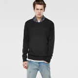 G-Star RAW® Tiafect Round Knit Black model front