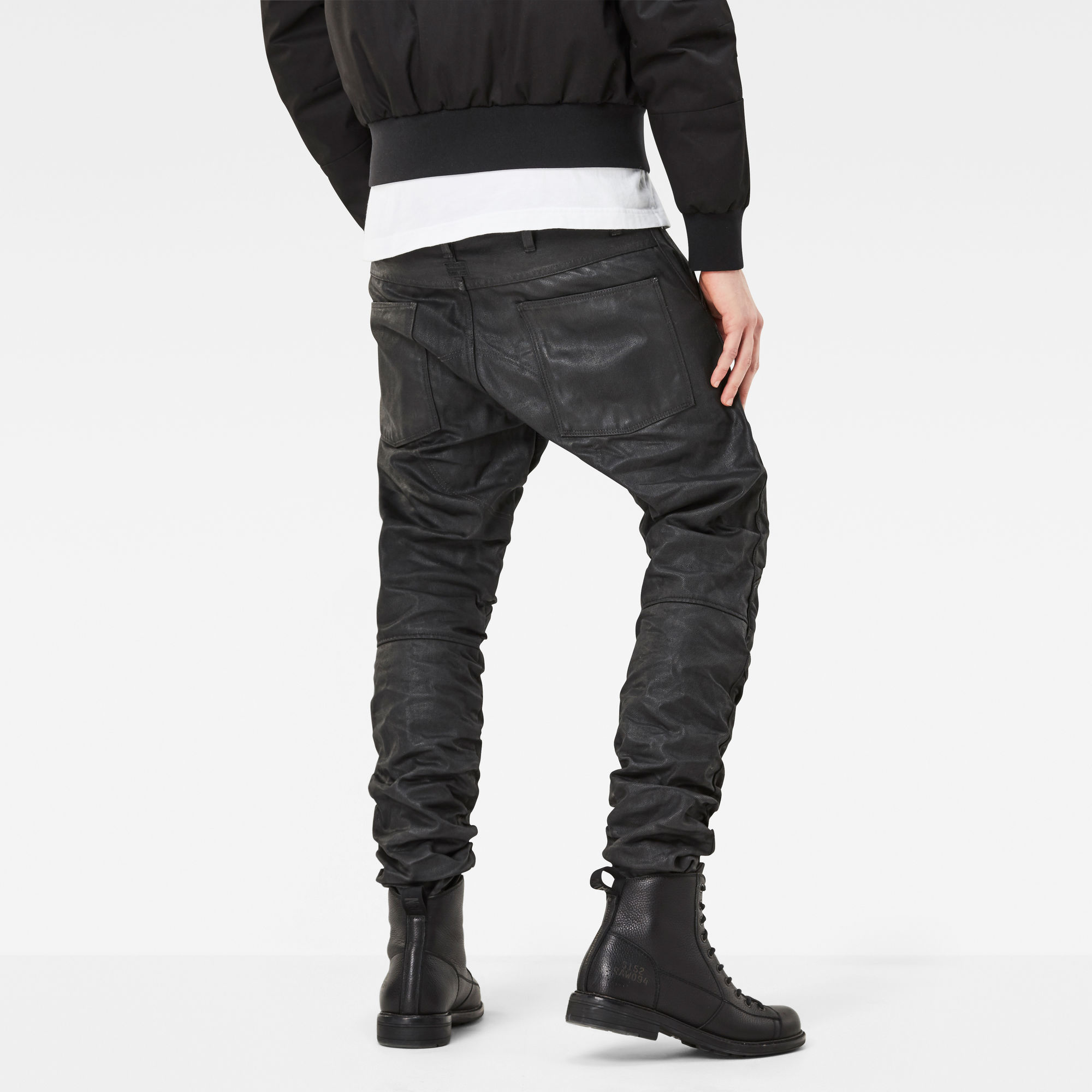 5620 G-Star Elwood Staq 3D Tapered Jeans | Black | G-Star RAW®