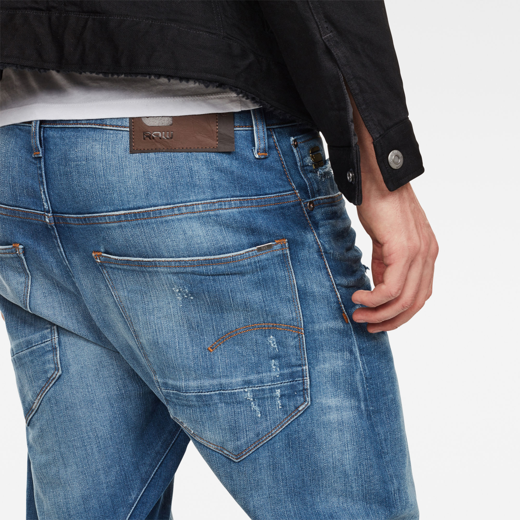 relaxed tapered jeans