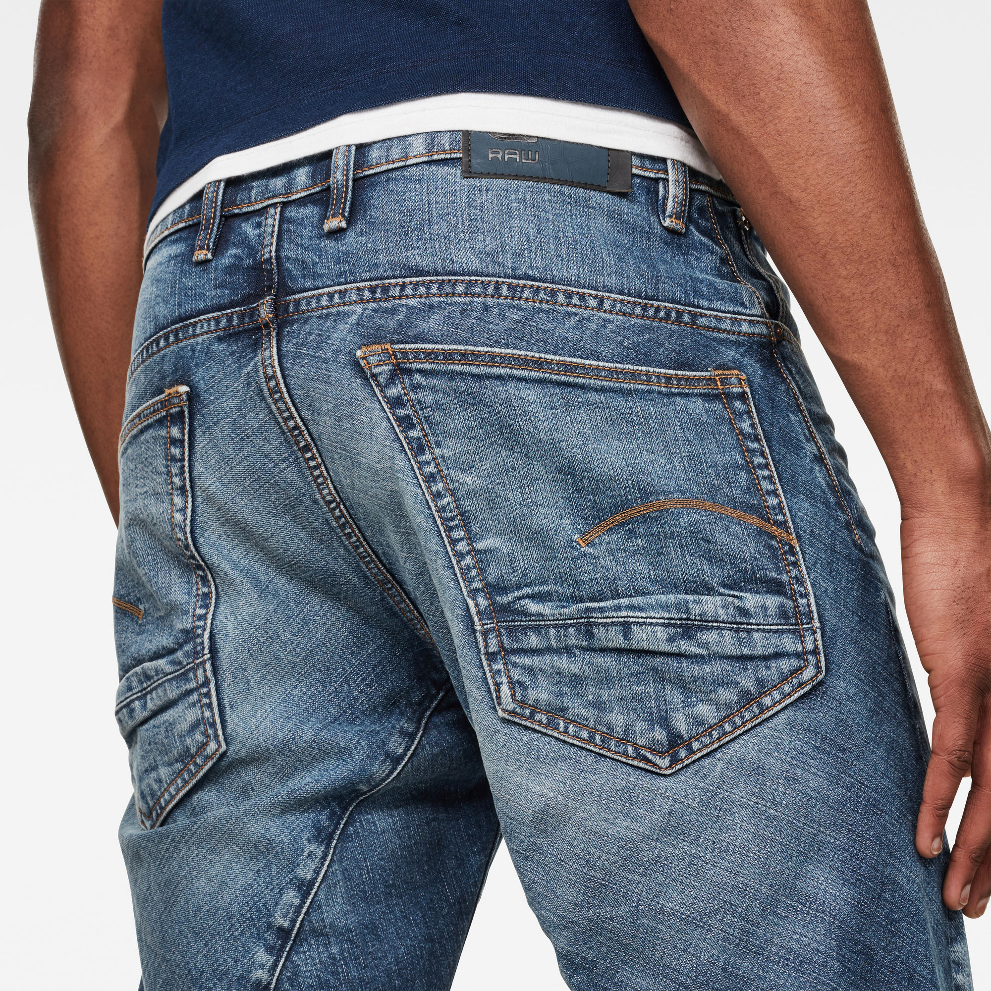 relaxed tapered jeans
