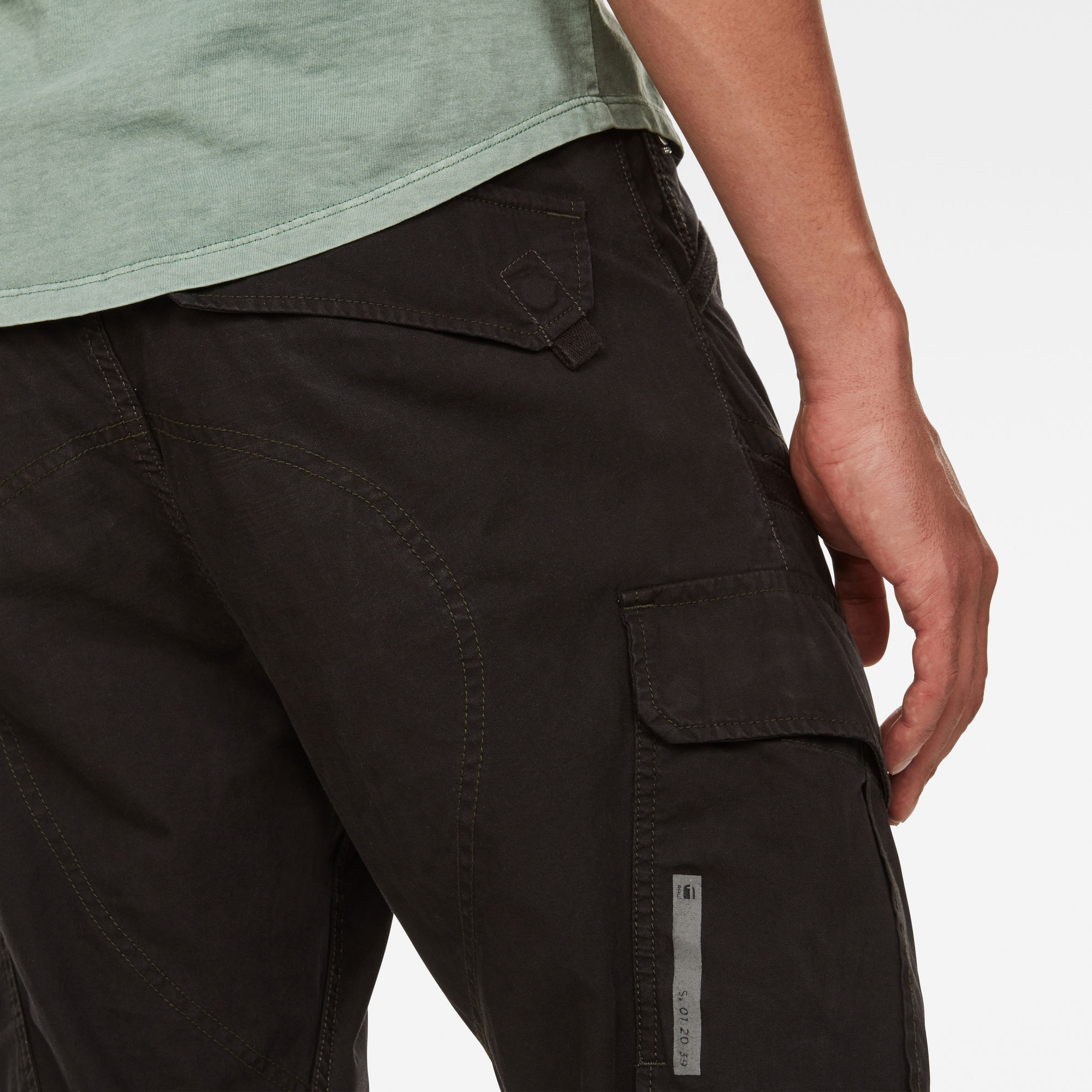 tapered cargo pants black