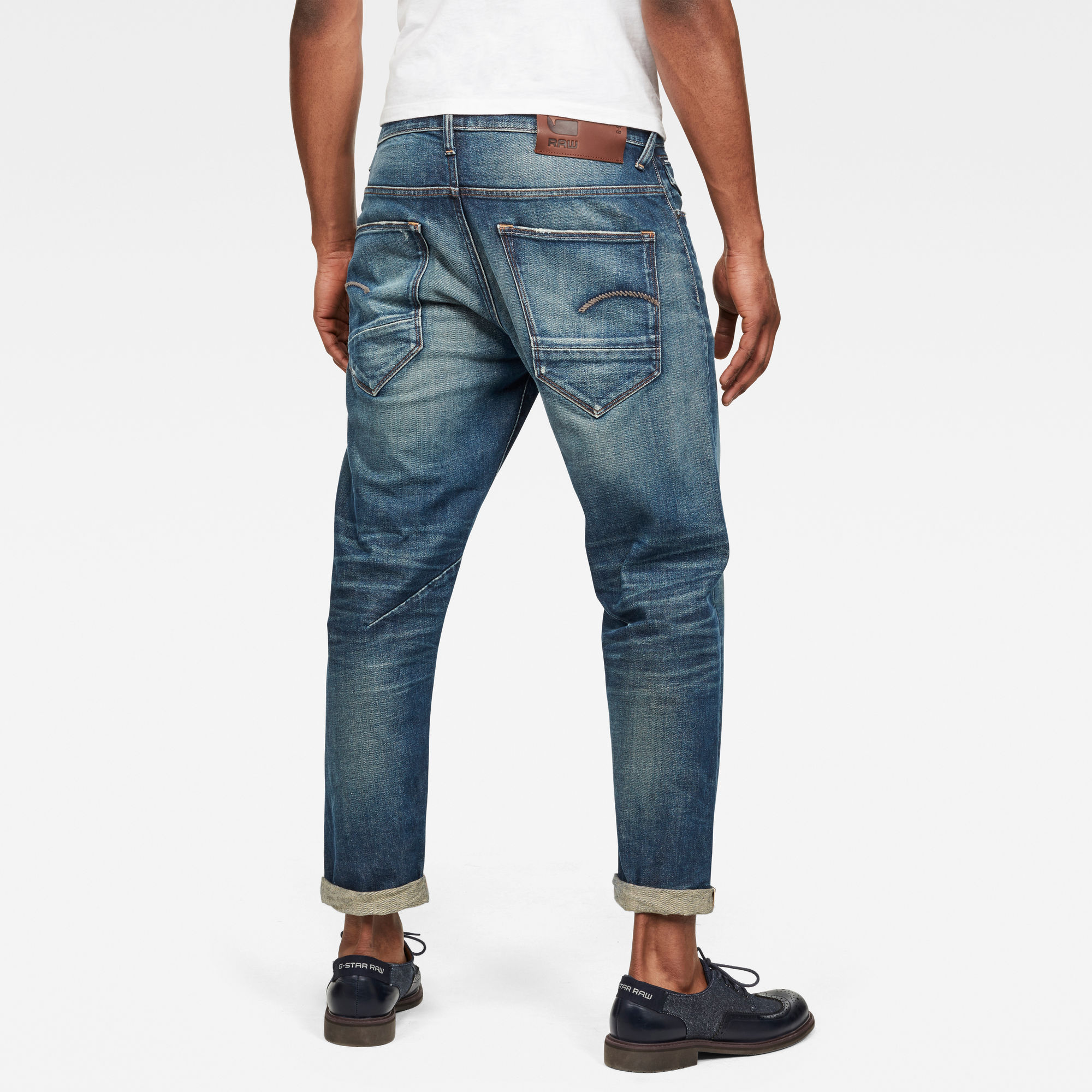 relaxed tapered jeans