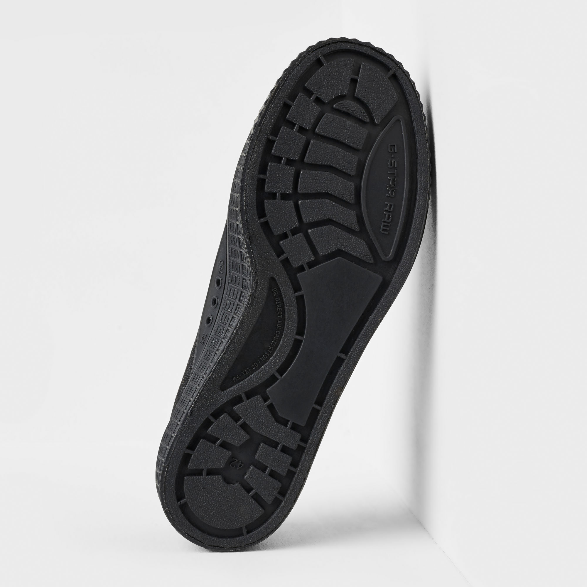 sneakers with raw denim
