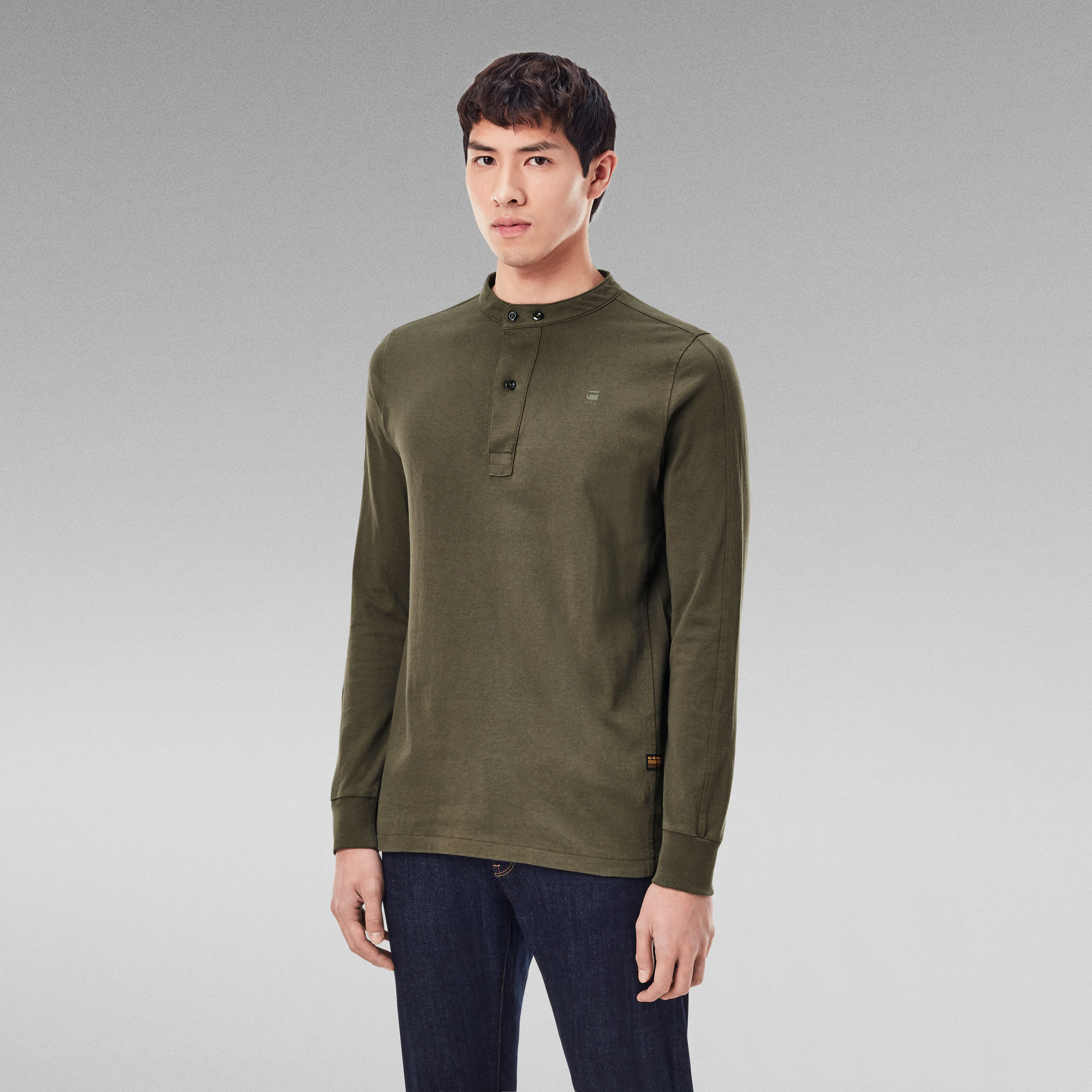 green collar shirt