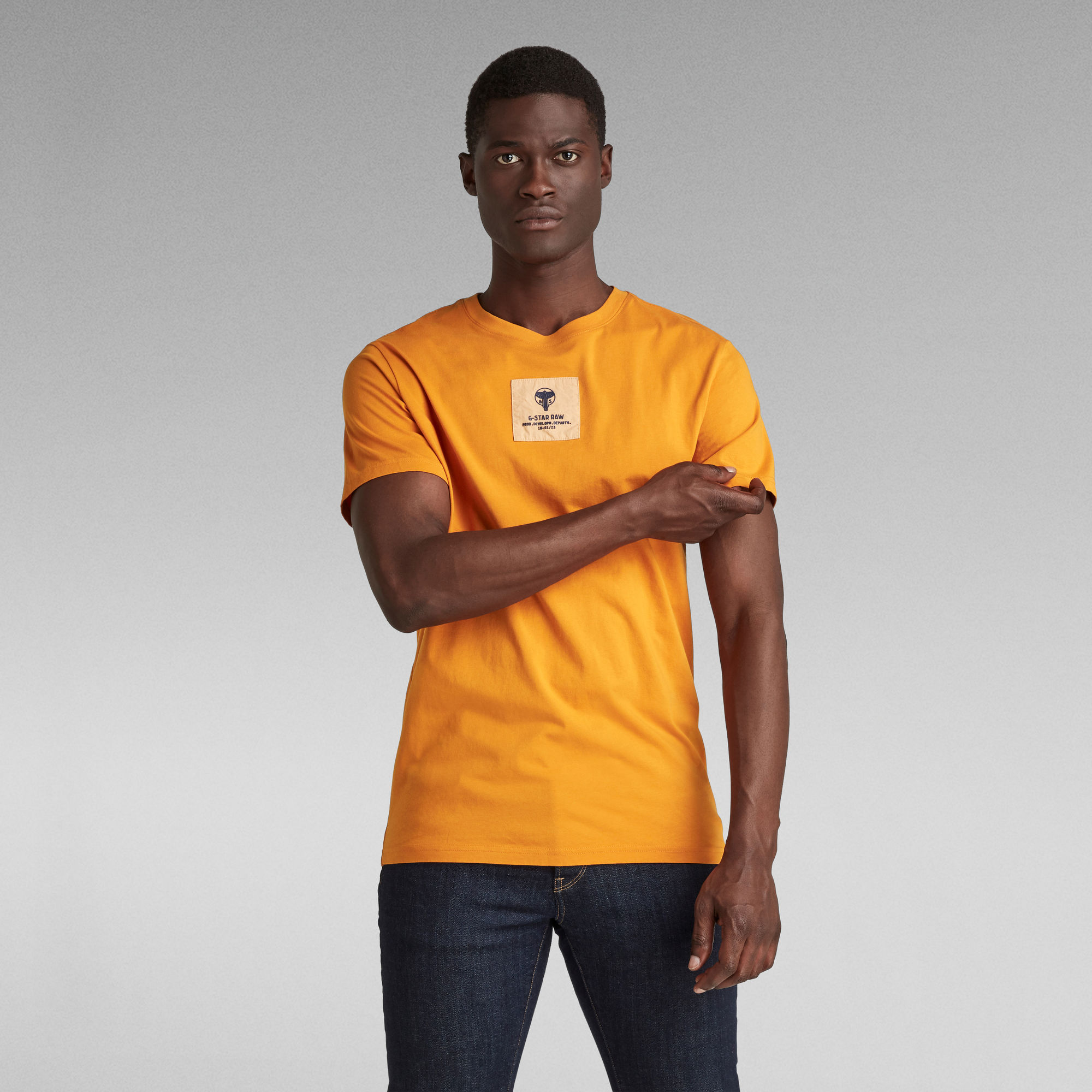 center logo t shirt