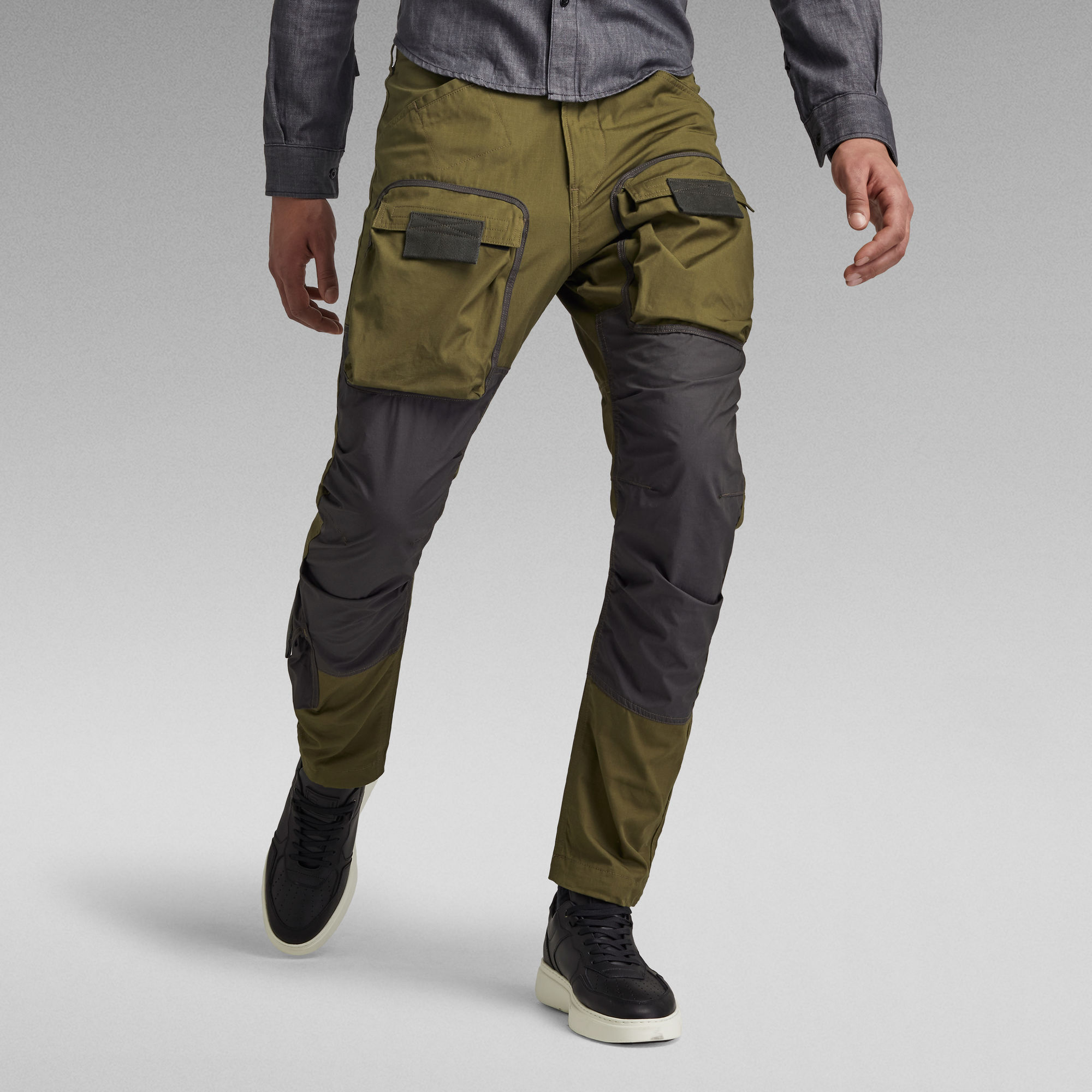 tapered cargo pants black